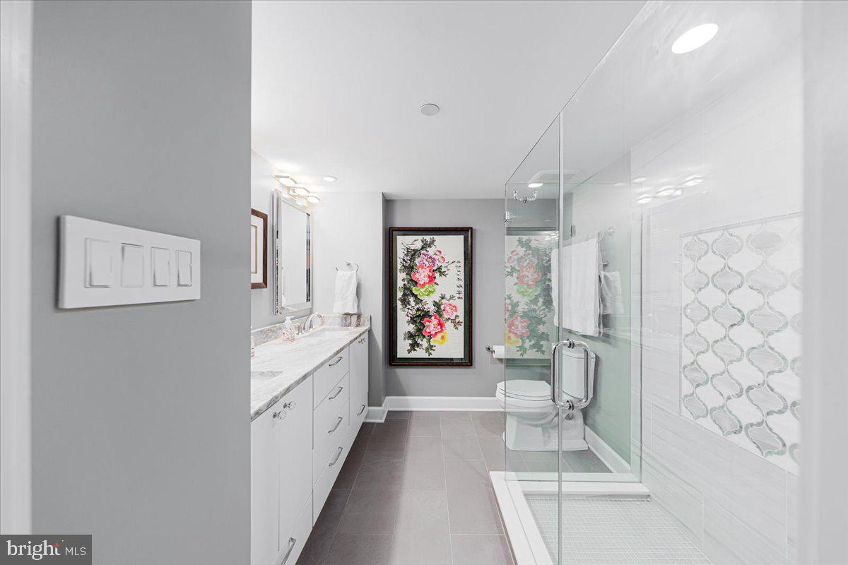 ROSSLYN - Residential
