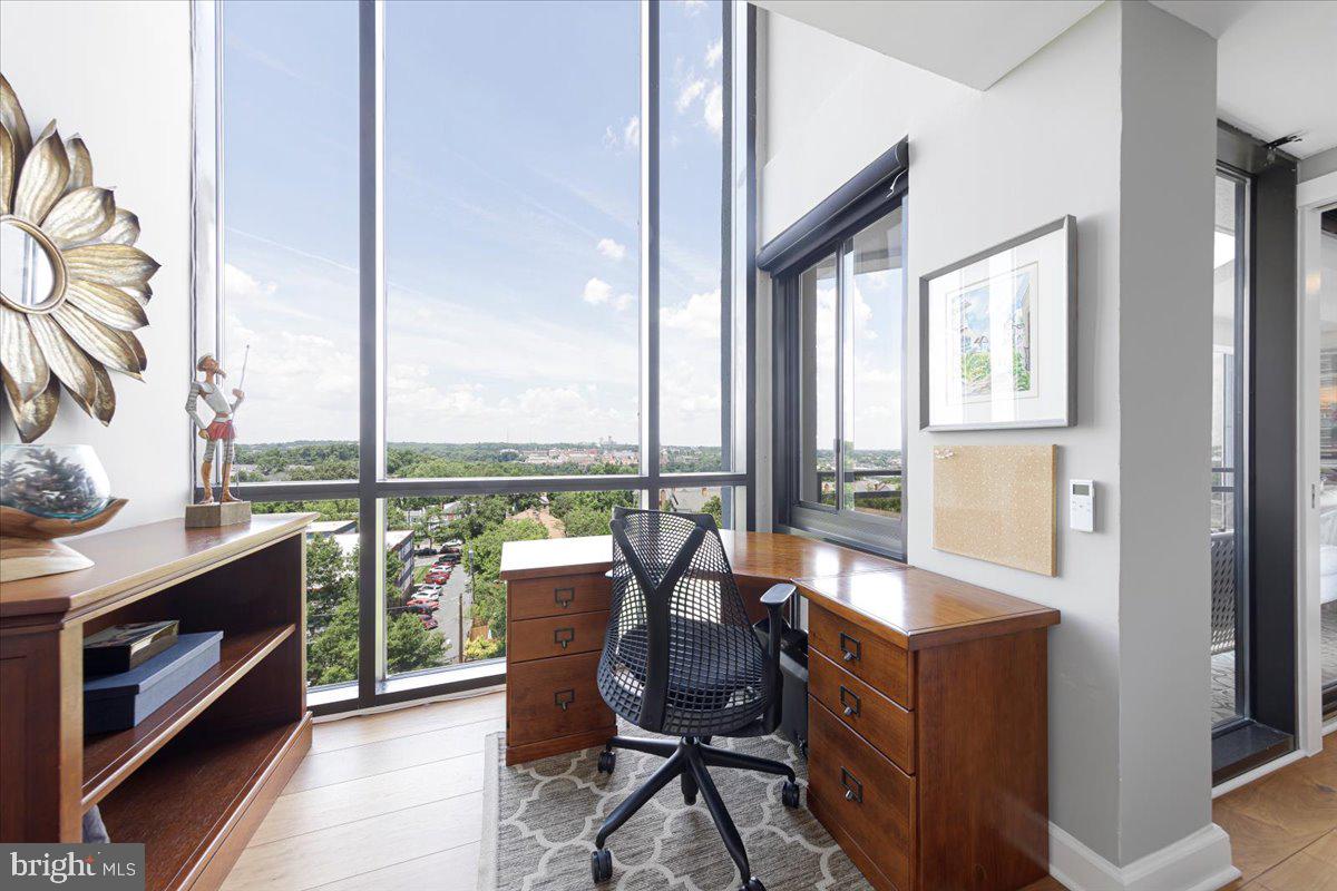 ROSSLYN - Residential