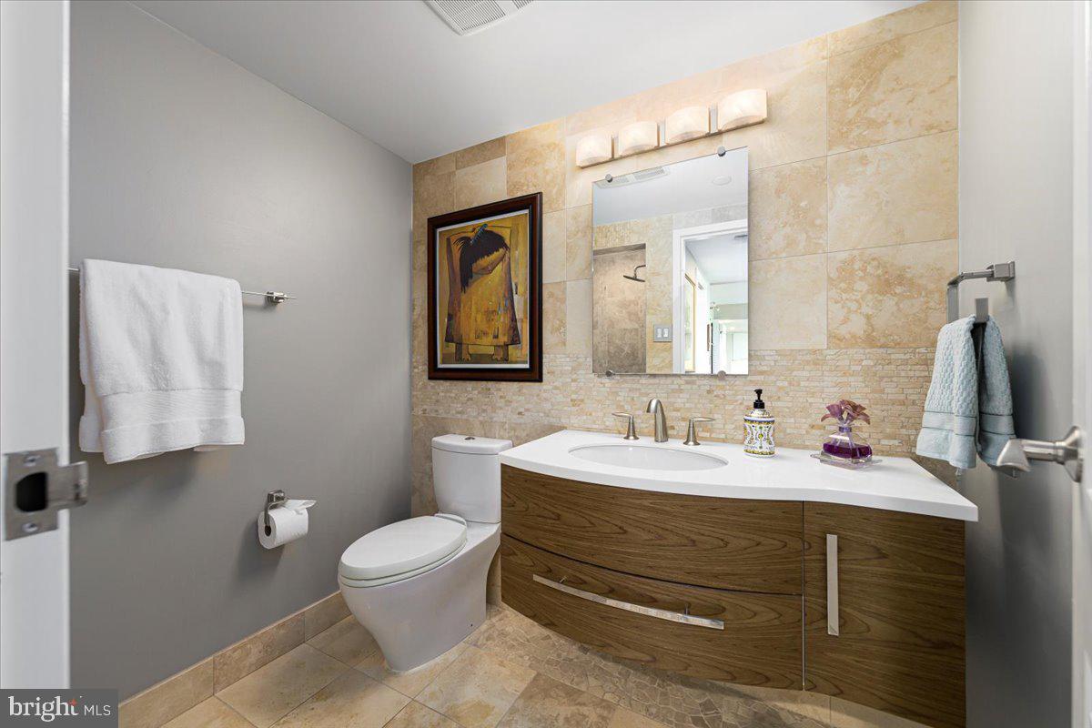 ROSSLYN - Residential