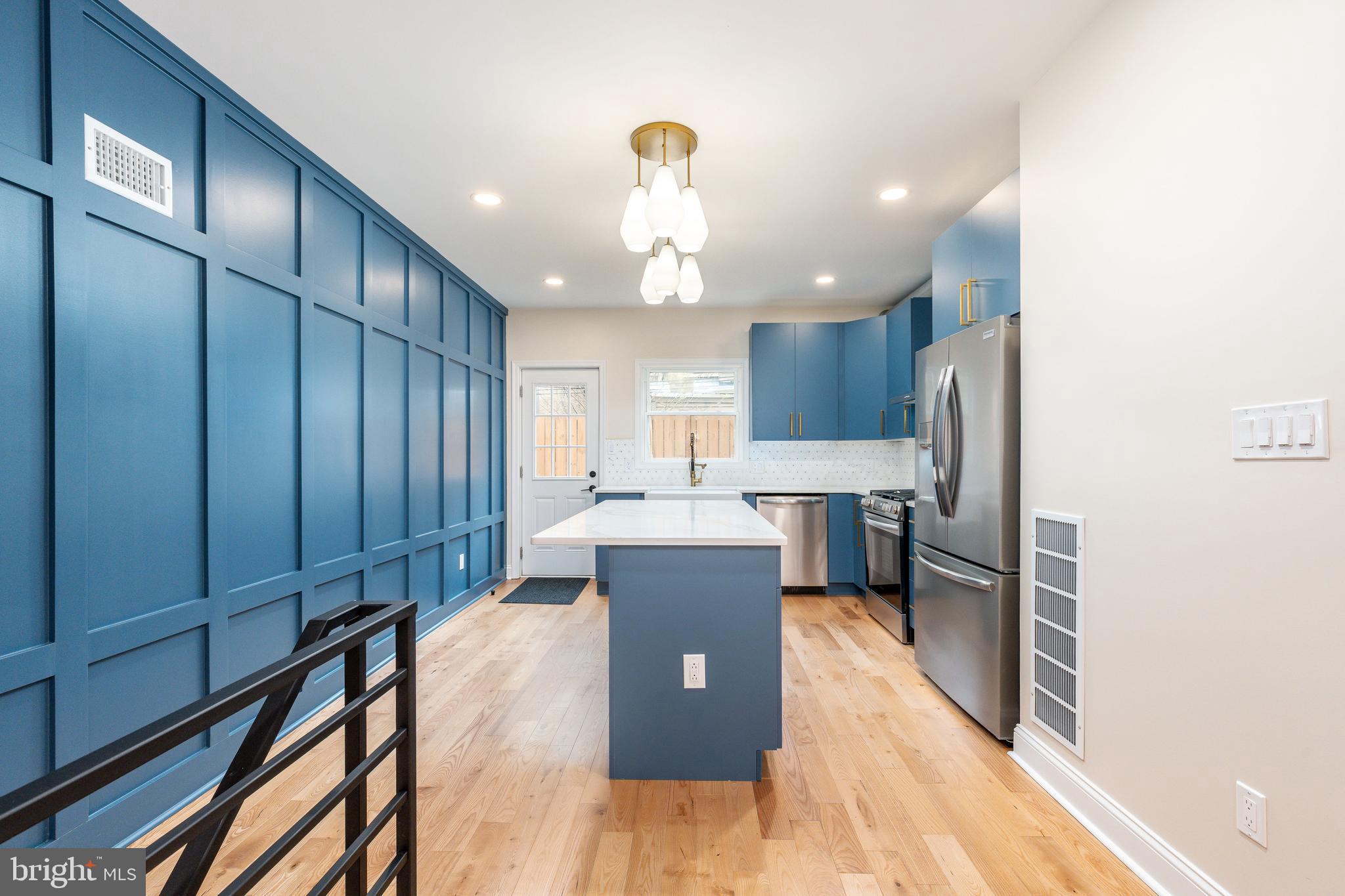 POINT BREEZE - Residential