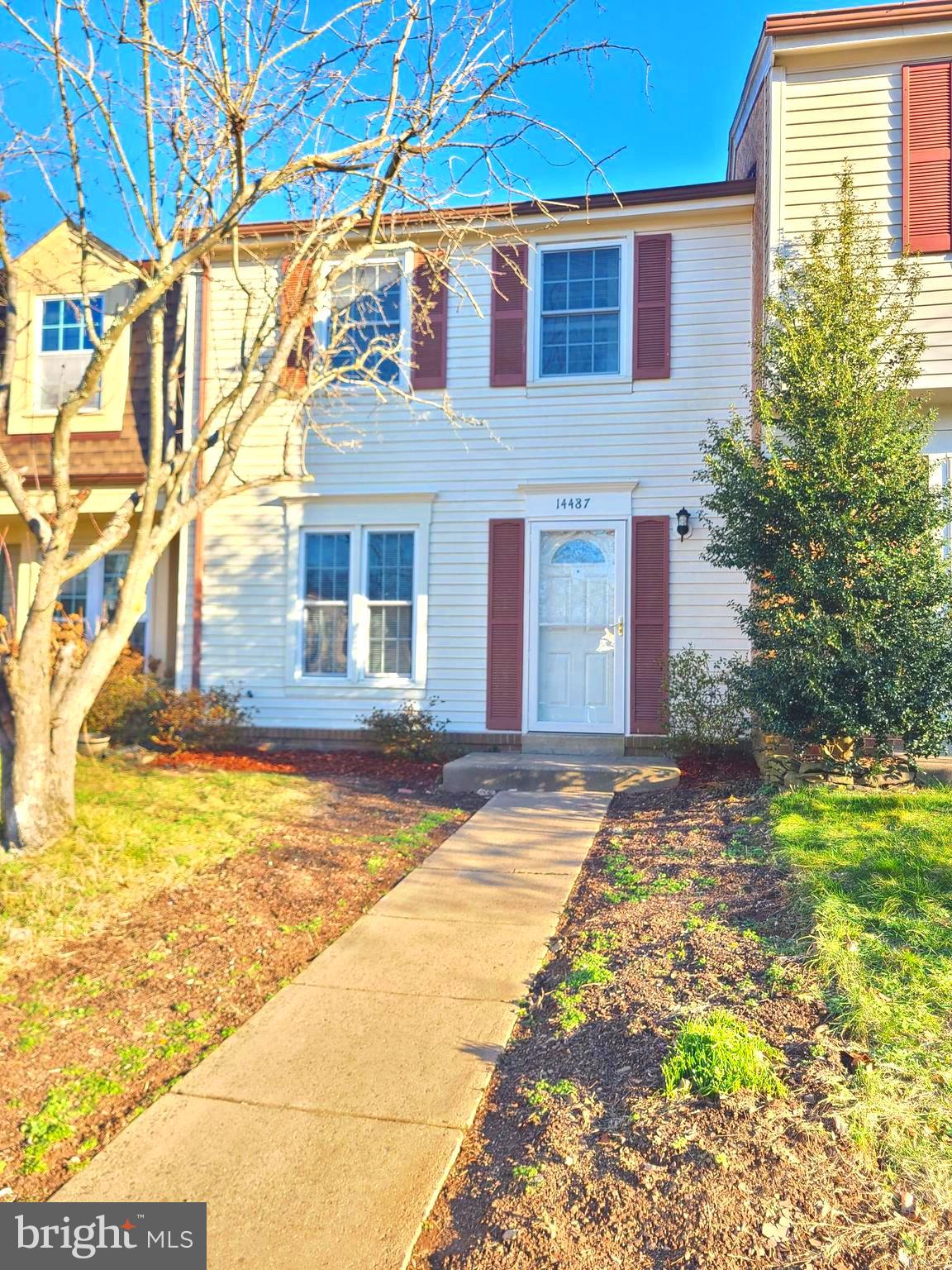 Best home at the best price! Commuter dream, this home is conveniently located within minutes of I-66, route 28, and Braddock Road..., a short driving distance to Dulles Airport, Wegmans Towne Center Dulles Expo Center. Move-in ready, spacious 2 levels, 3 bedrooms, 1.5 baths townhome in the heart of Centreville. The home has been remodeled throughout with a new kitchen, new ceramic tile floors on the main level, new hardwood floor on the upper level,  new bathrooms, and freshly painted. Community amenities include a swimming pool, tennis courts, recreation facility, walking trails, and playgrounds. This home has 2 assigned parking spaces. There is also plenty of visitor parking.