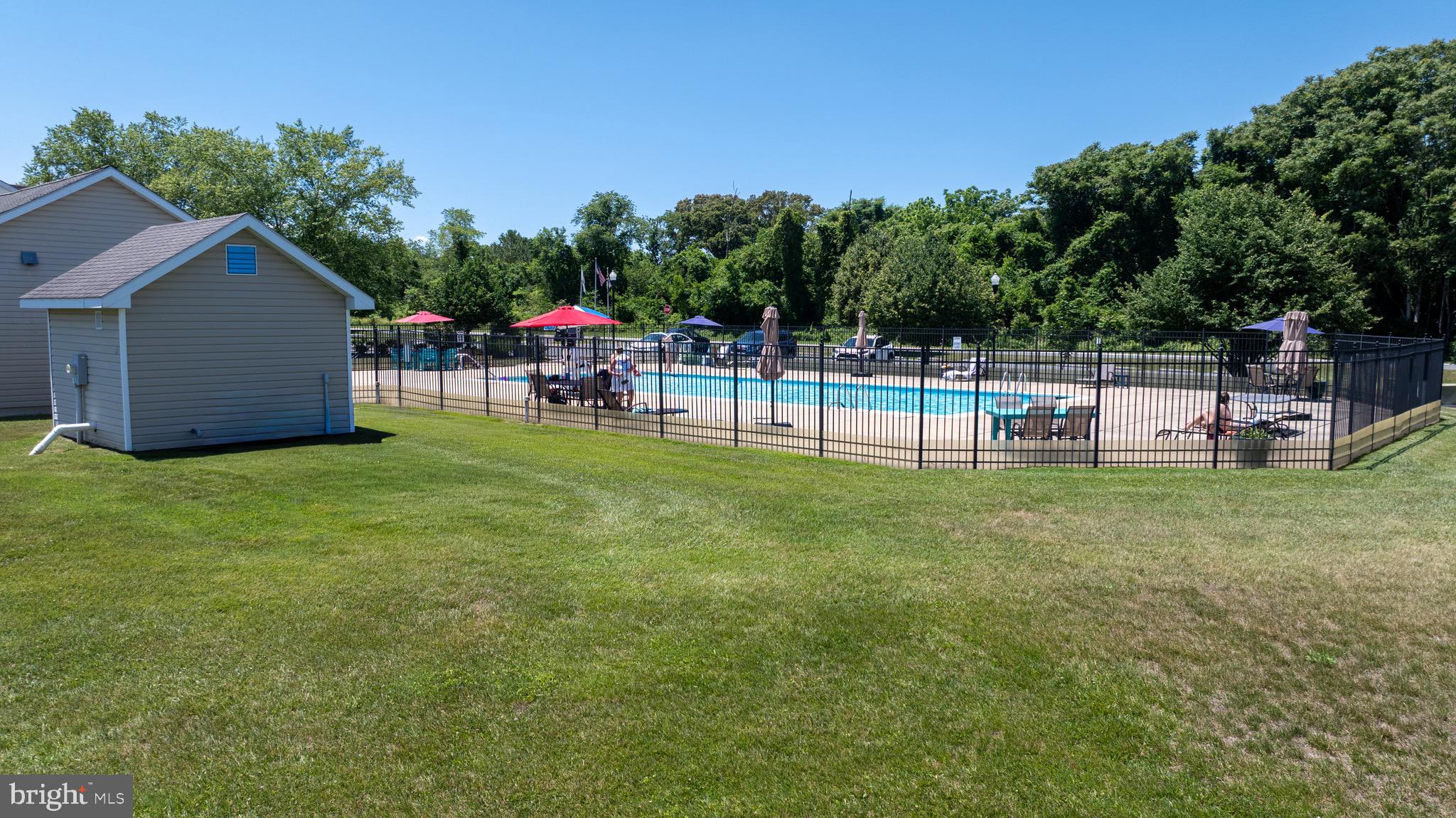 WOOD CREEK GOLF COMM - Residential