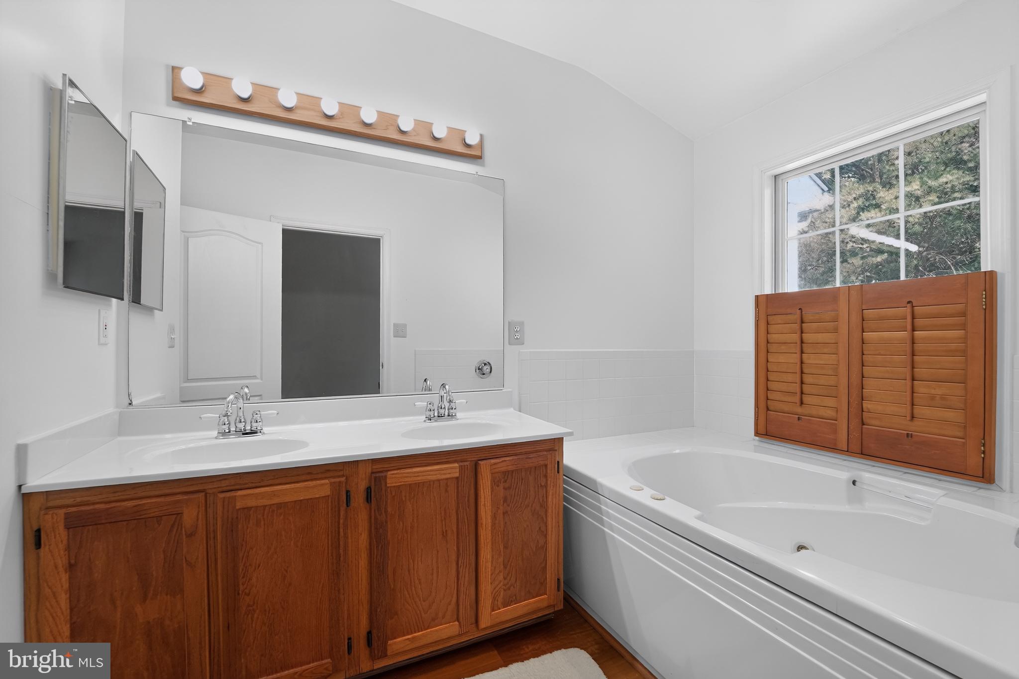 QUAIL RUN SOUTH - Residential