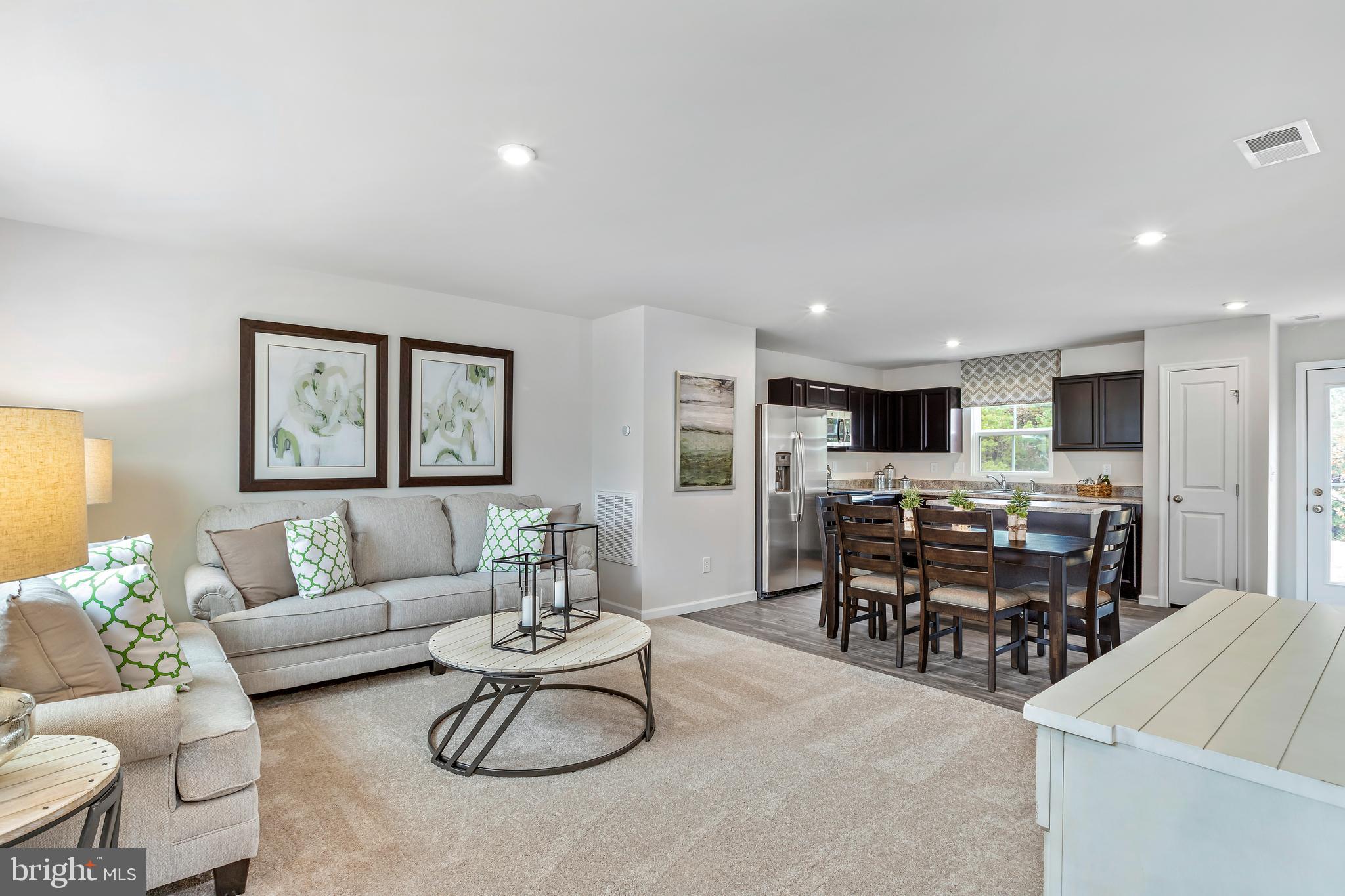 CARDINAL POINTE - Residential