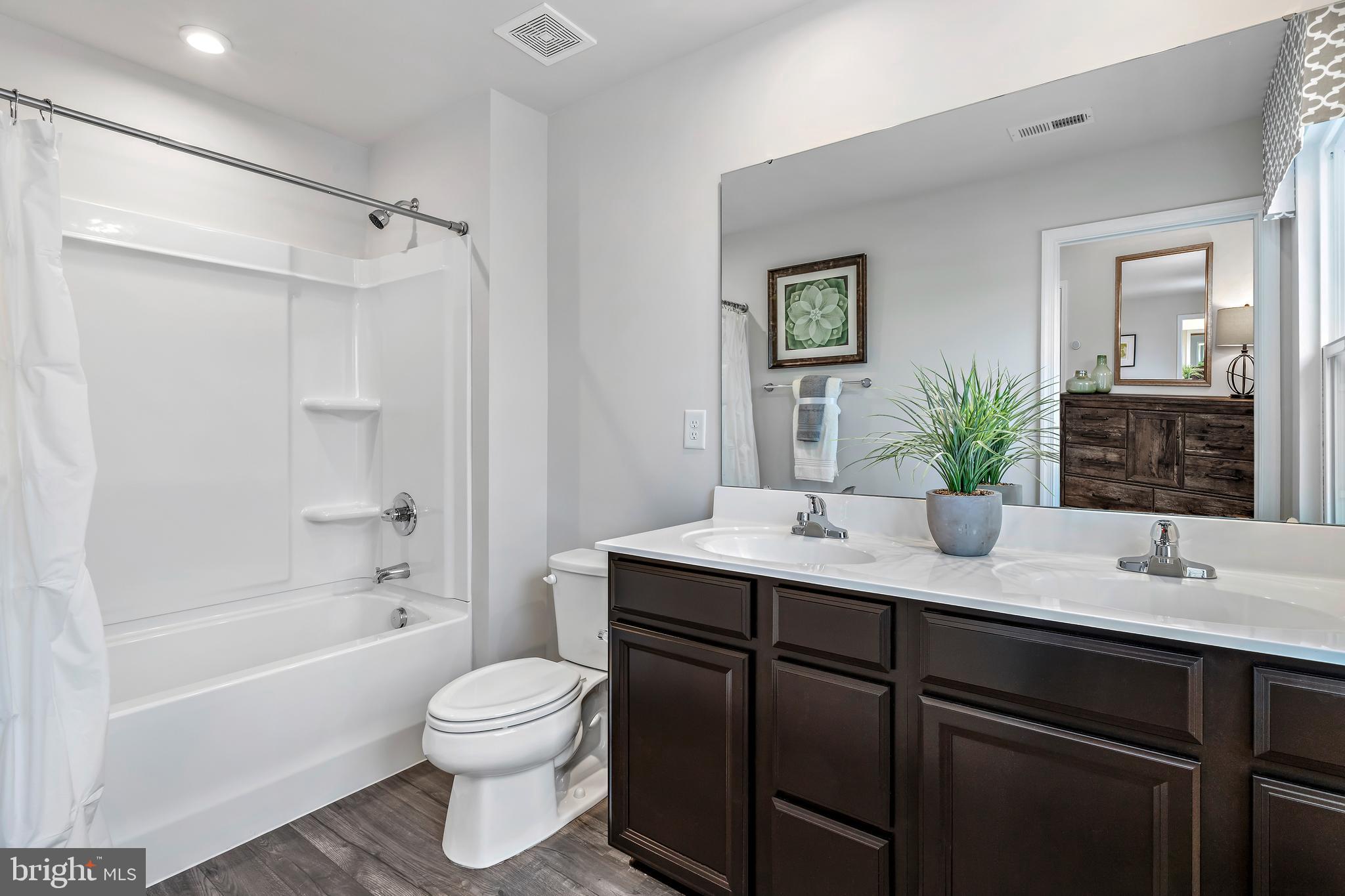 CARDINAL POINTE - Residential