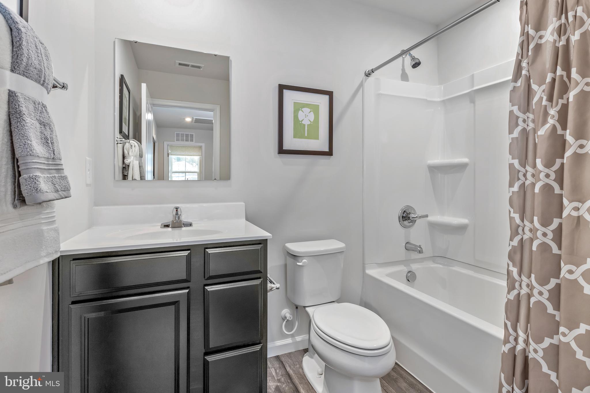 CARDINAL POINTE - Residential