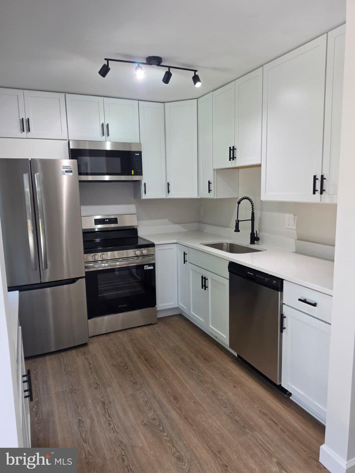 GREENFIELD FARM - Residential