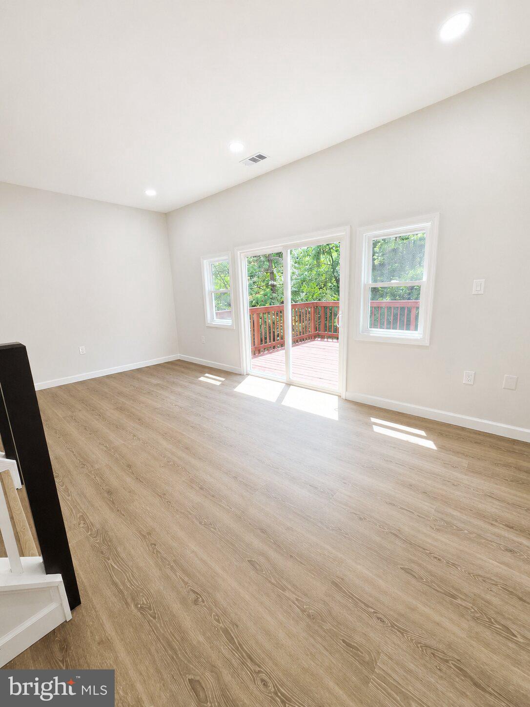 GREENFIELD FARM - Residential