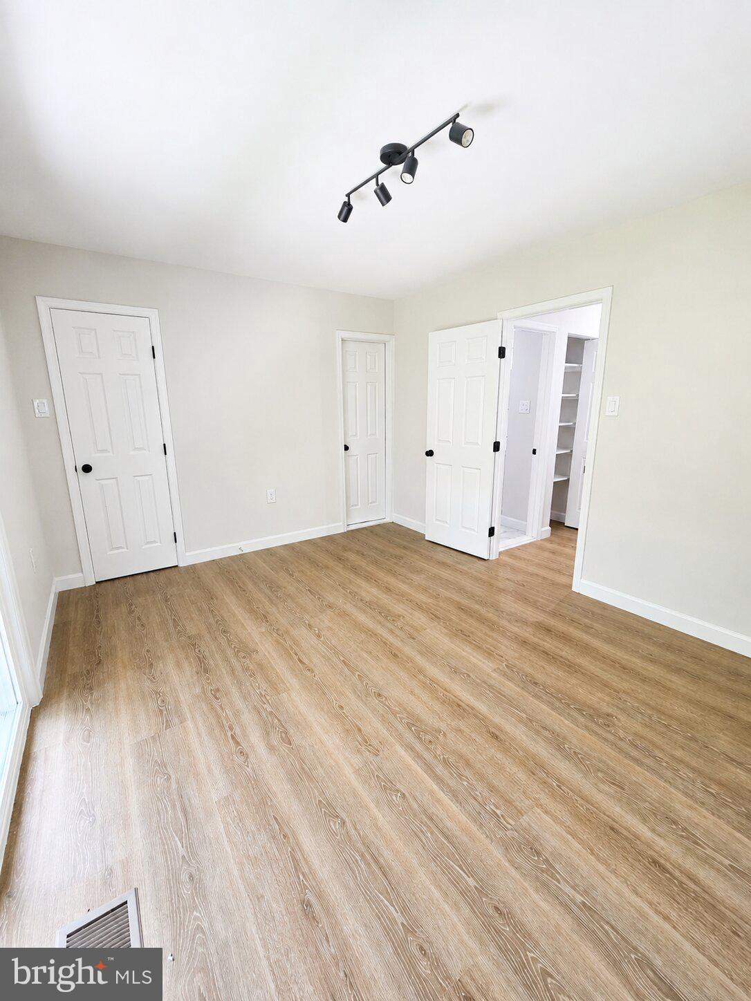 GREENFIELD FARM - Residential
