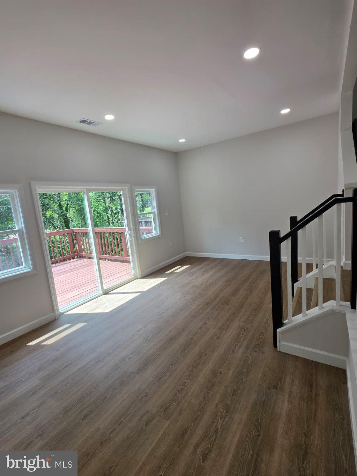 GREENFIELD FARM - Residential