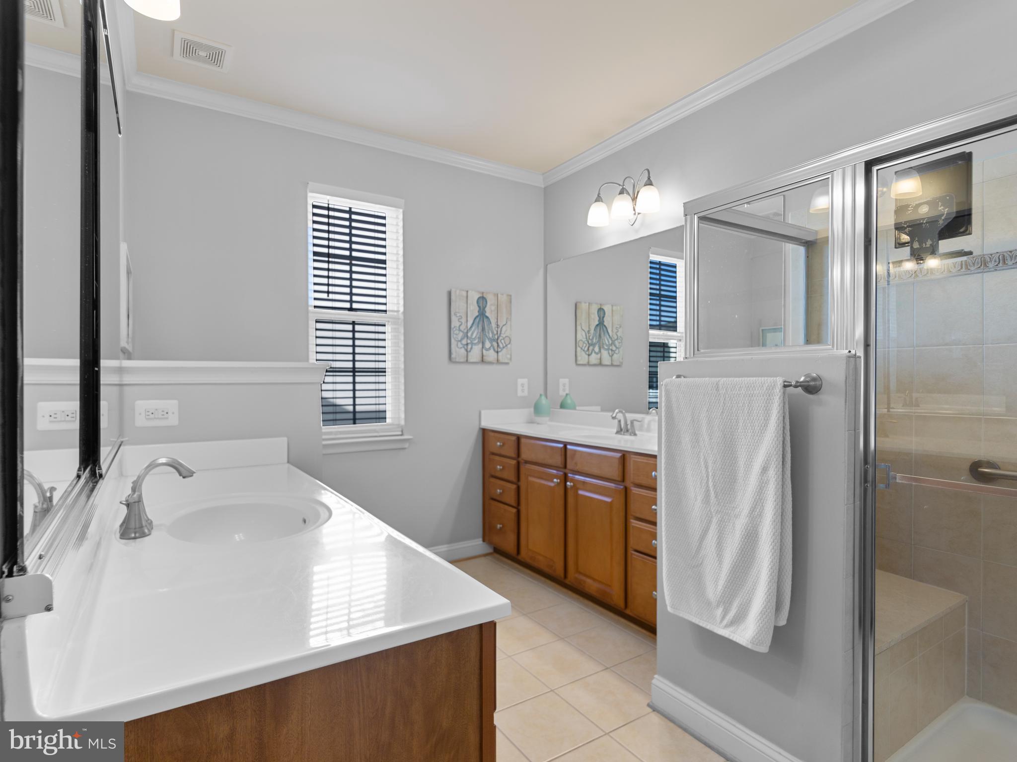 LONGBOAT ESTATES - Residential Lease
