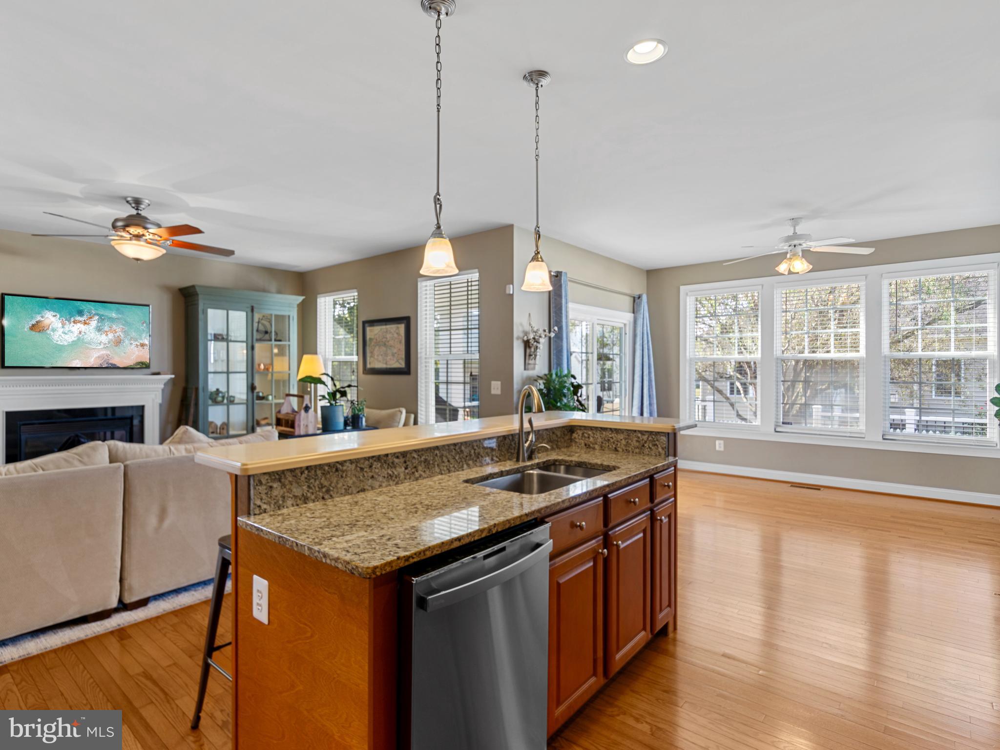 LONGBOAT ESTATES - Residential Lease