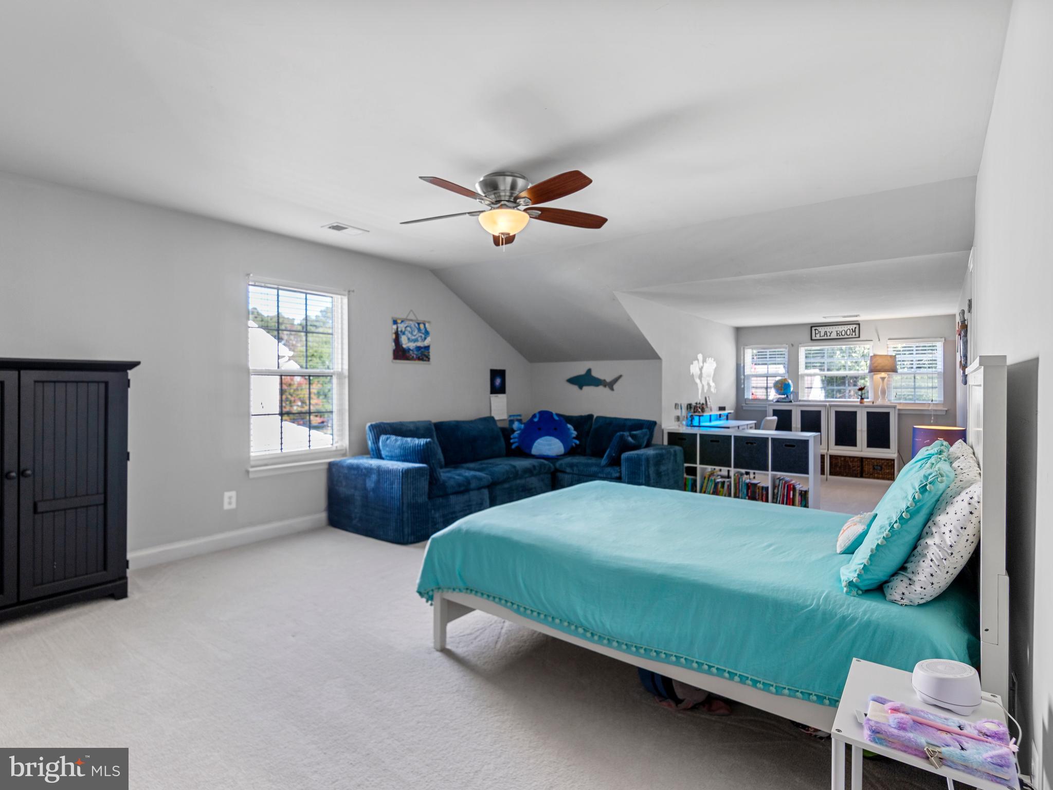 LONGBOAT ESTATES - Residential Lease