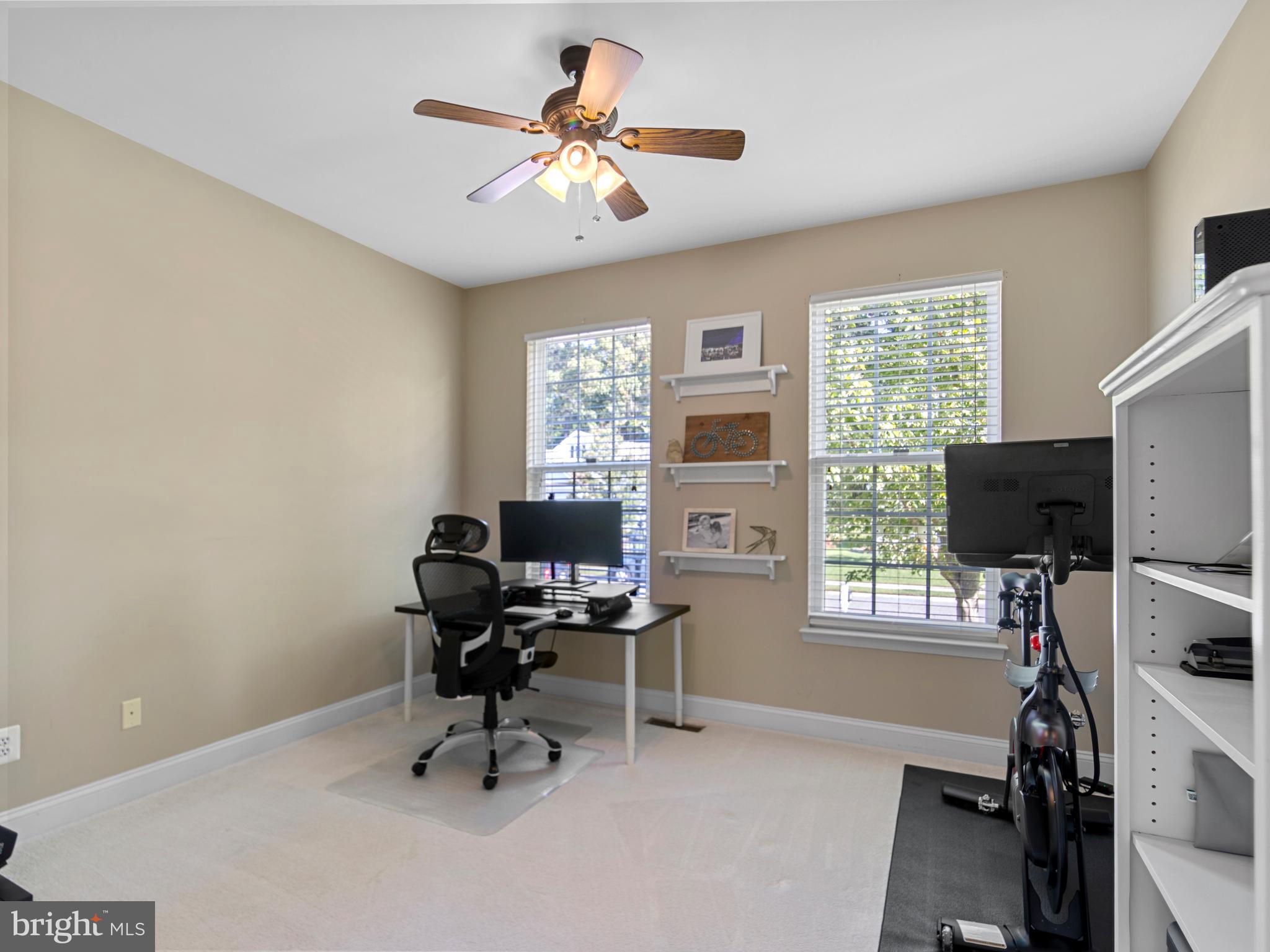 LONGBOAT ESTATES - Residential Lease