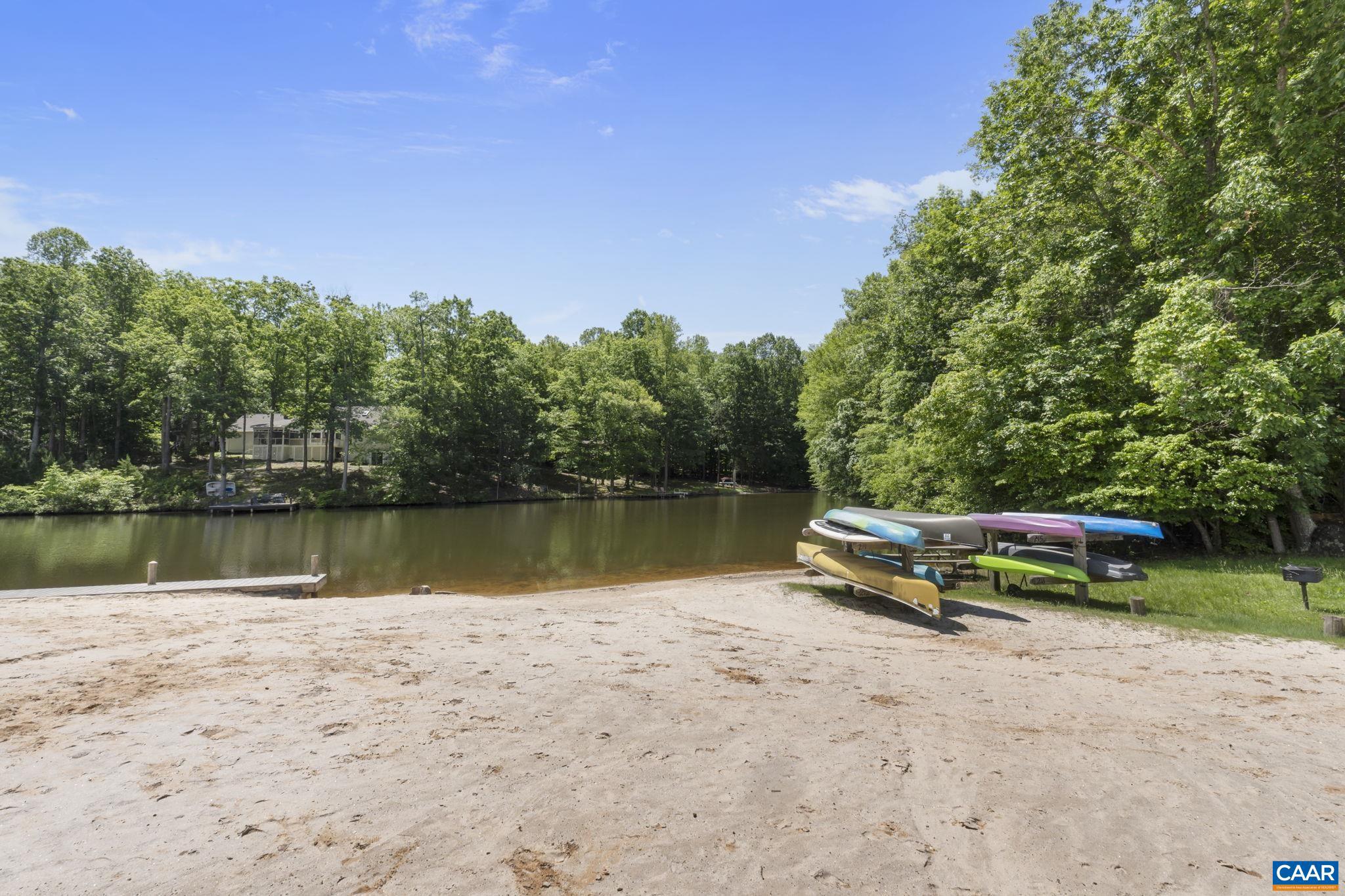LAKE MONTICELLO - Residential