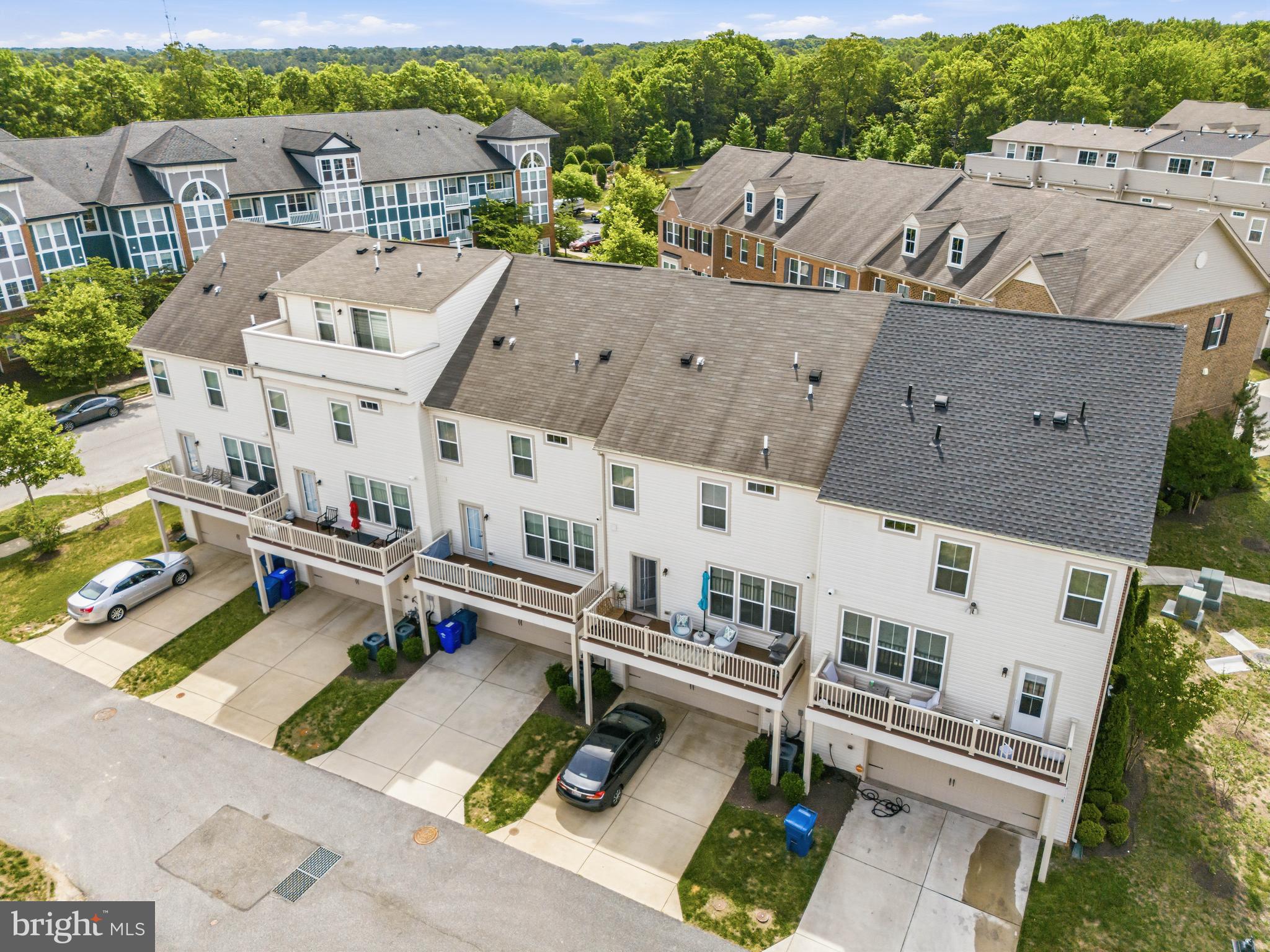WESTCHESTER SQUARE - Residential