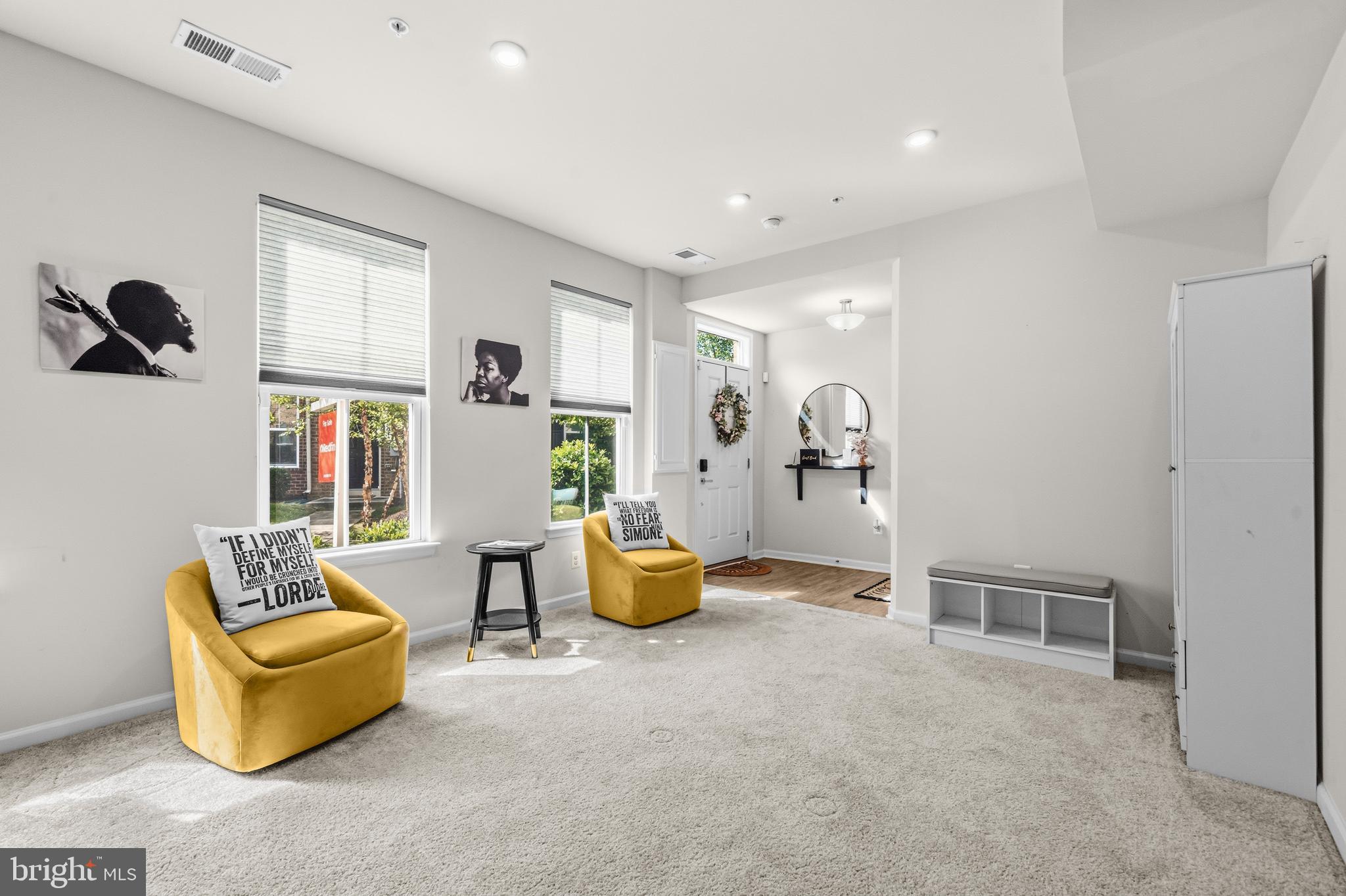 WESTCHESTER SQUARE - Residential