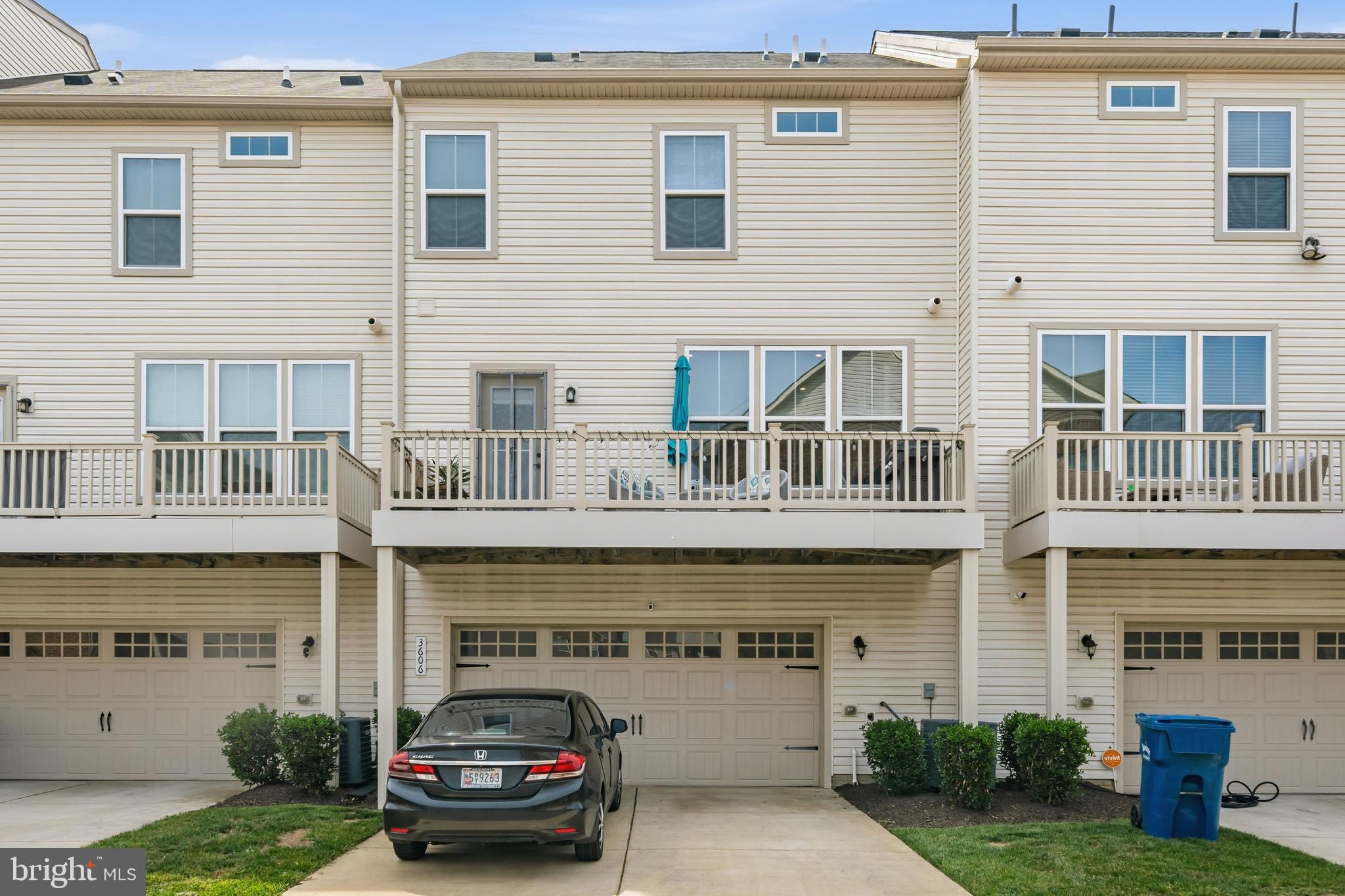 WESTCHESTER SQUARE - Residential