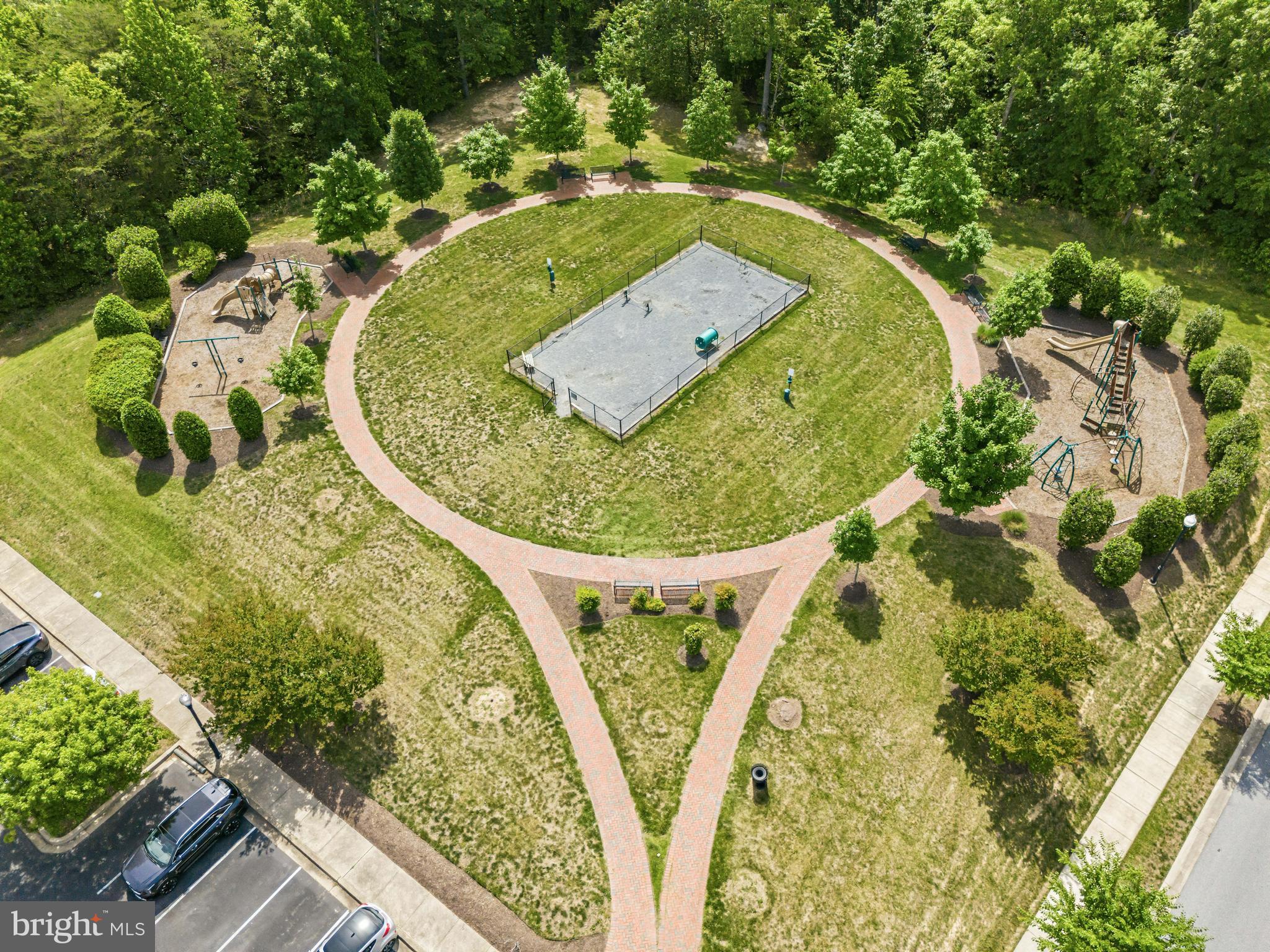 WESTCHESTER SQUARE - Residential
