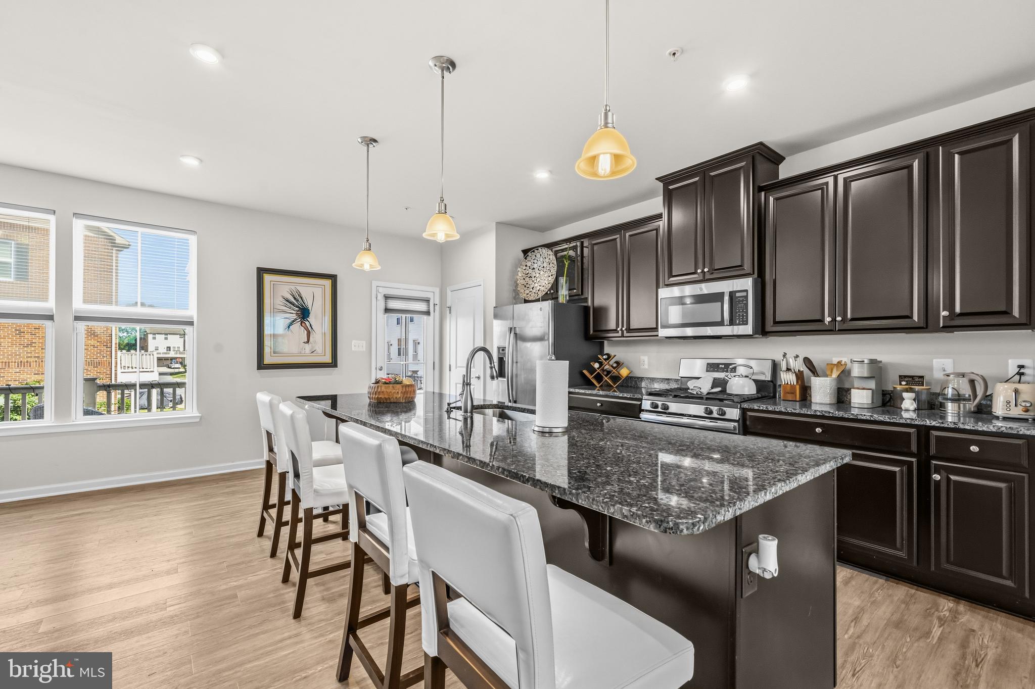 WESTCHESTER SQUARE - Residential