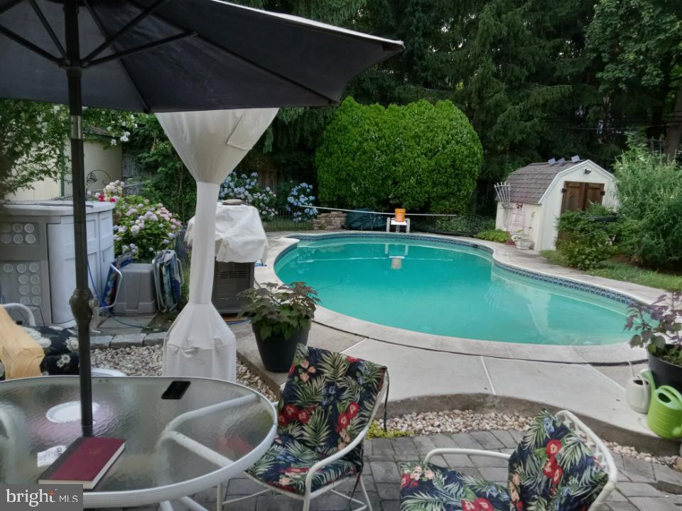 NORTH WAYNE - Residential