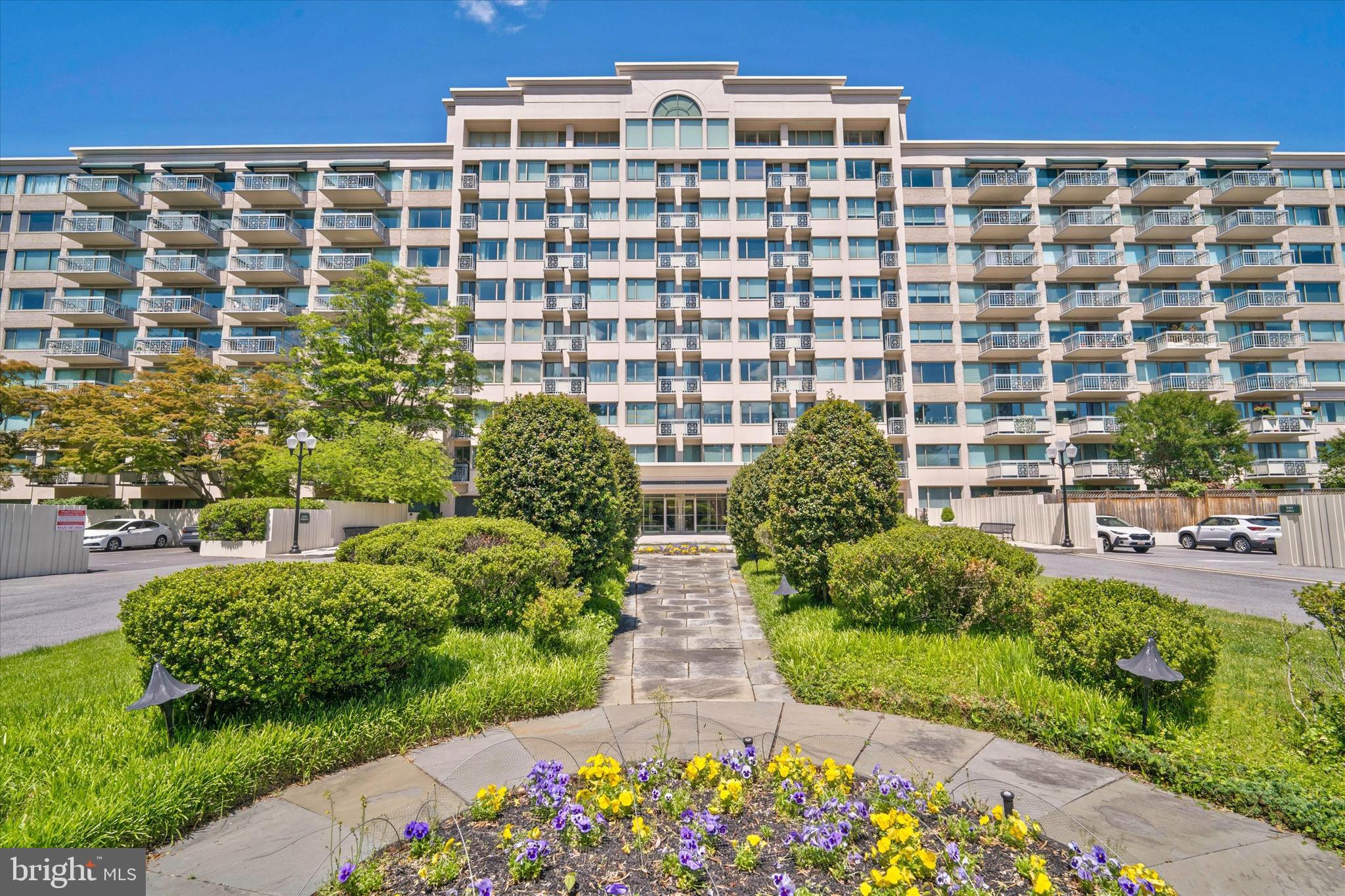 ALTA VISTA - Residential