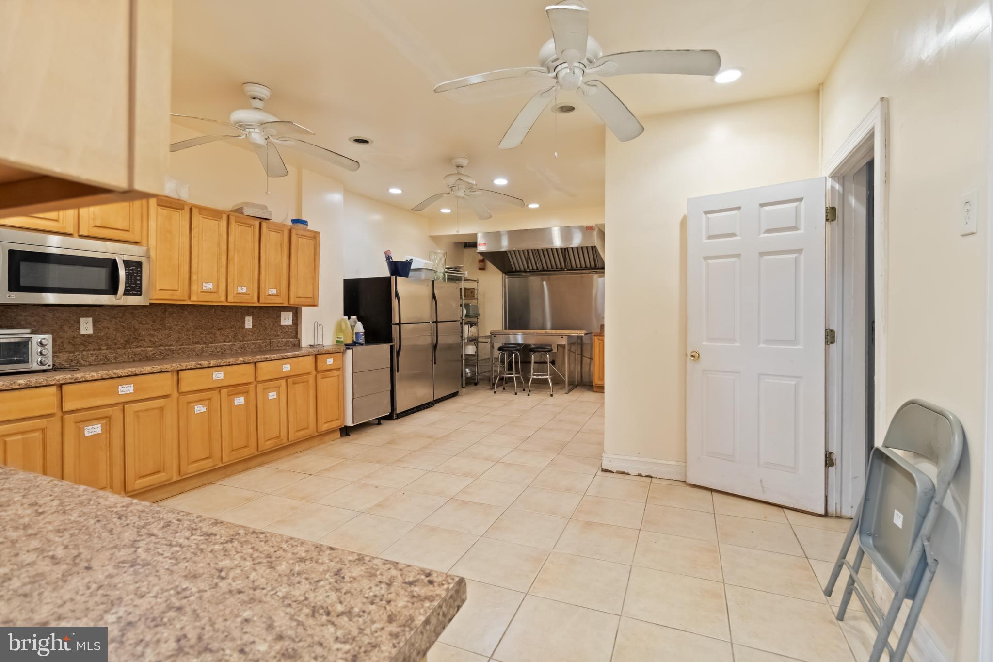 OGONTZ - Commercial Sale