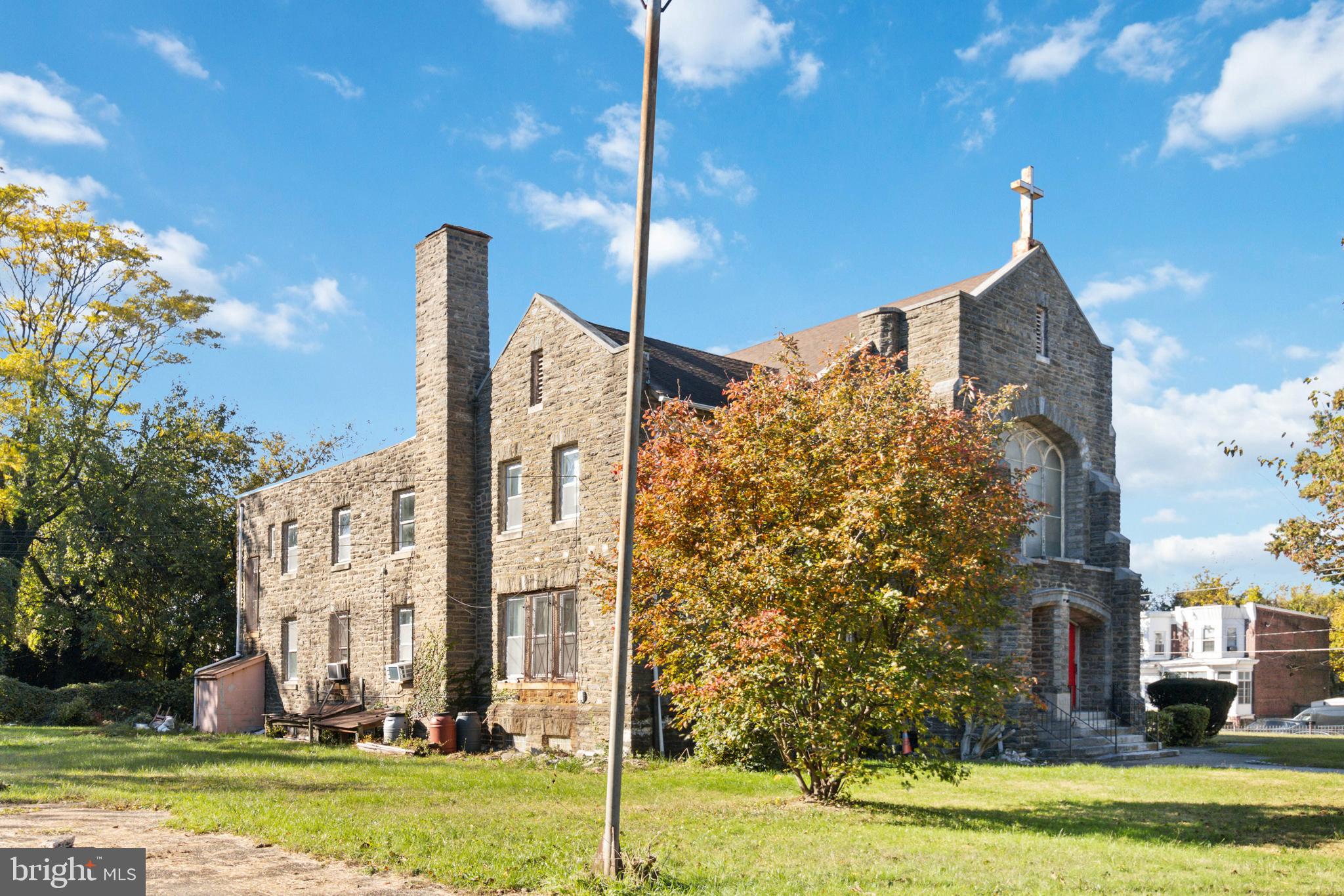OGONTZ - Commercial Sale