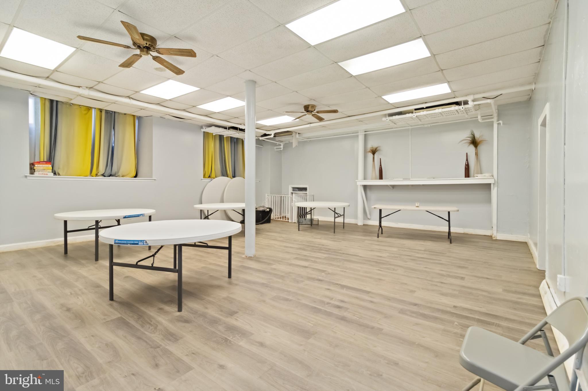 OGONTZ - Commercial Sale