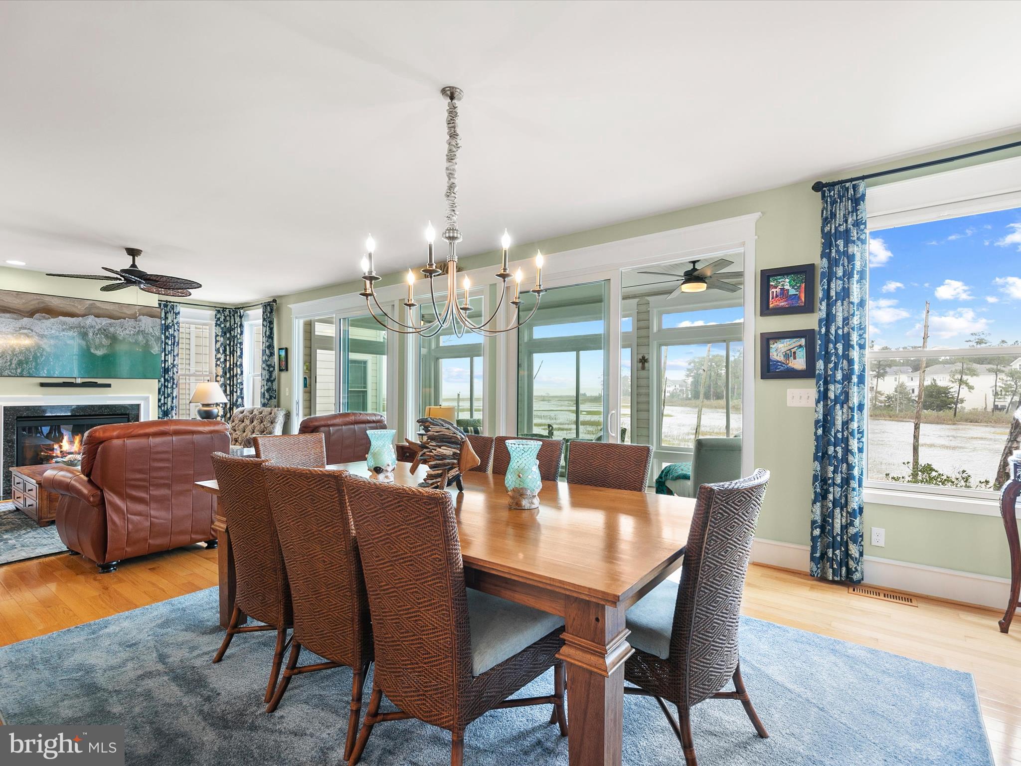 ELLIS POINT - Residential