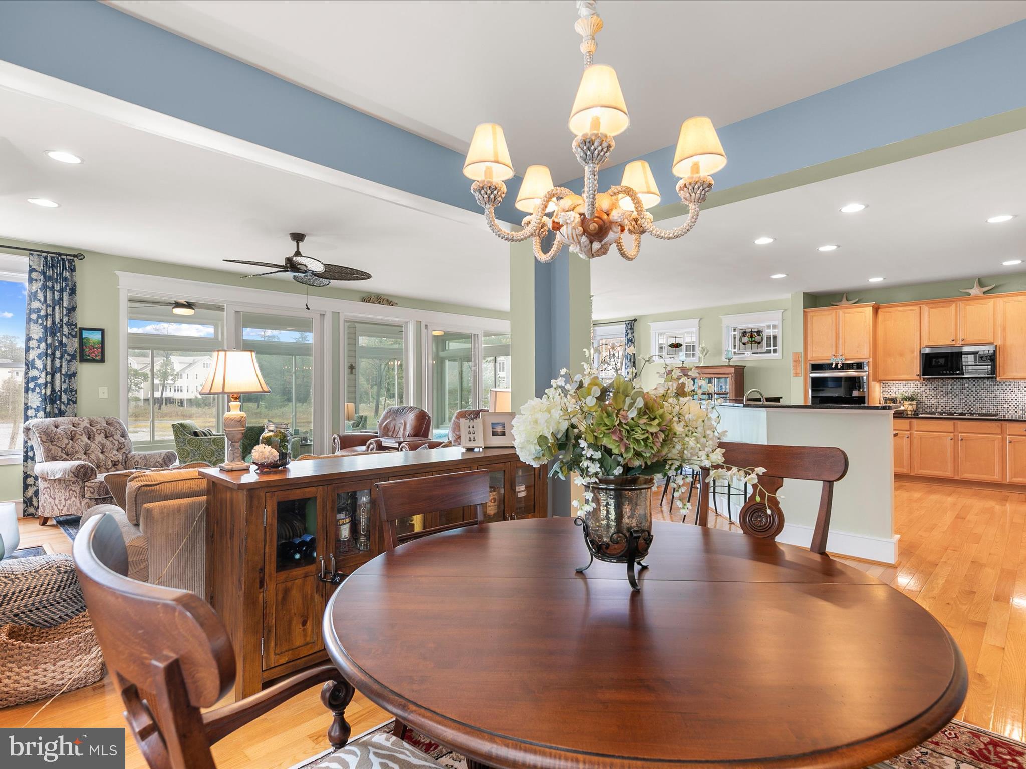 ELLIS POINT - Residential