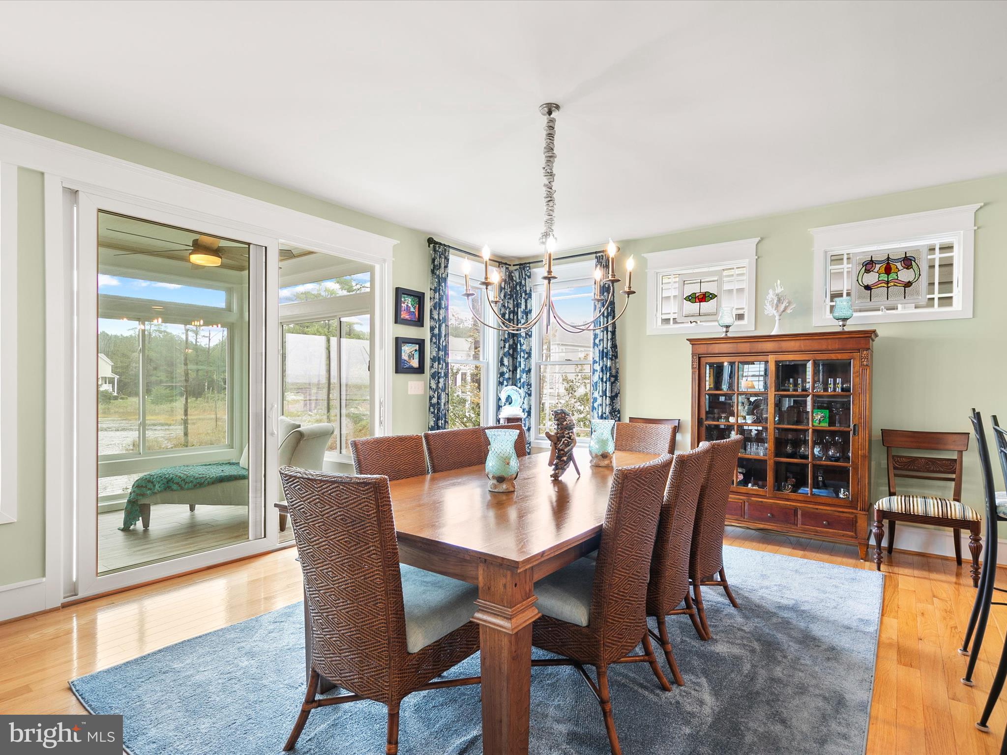 ELLIS POINT - Residential