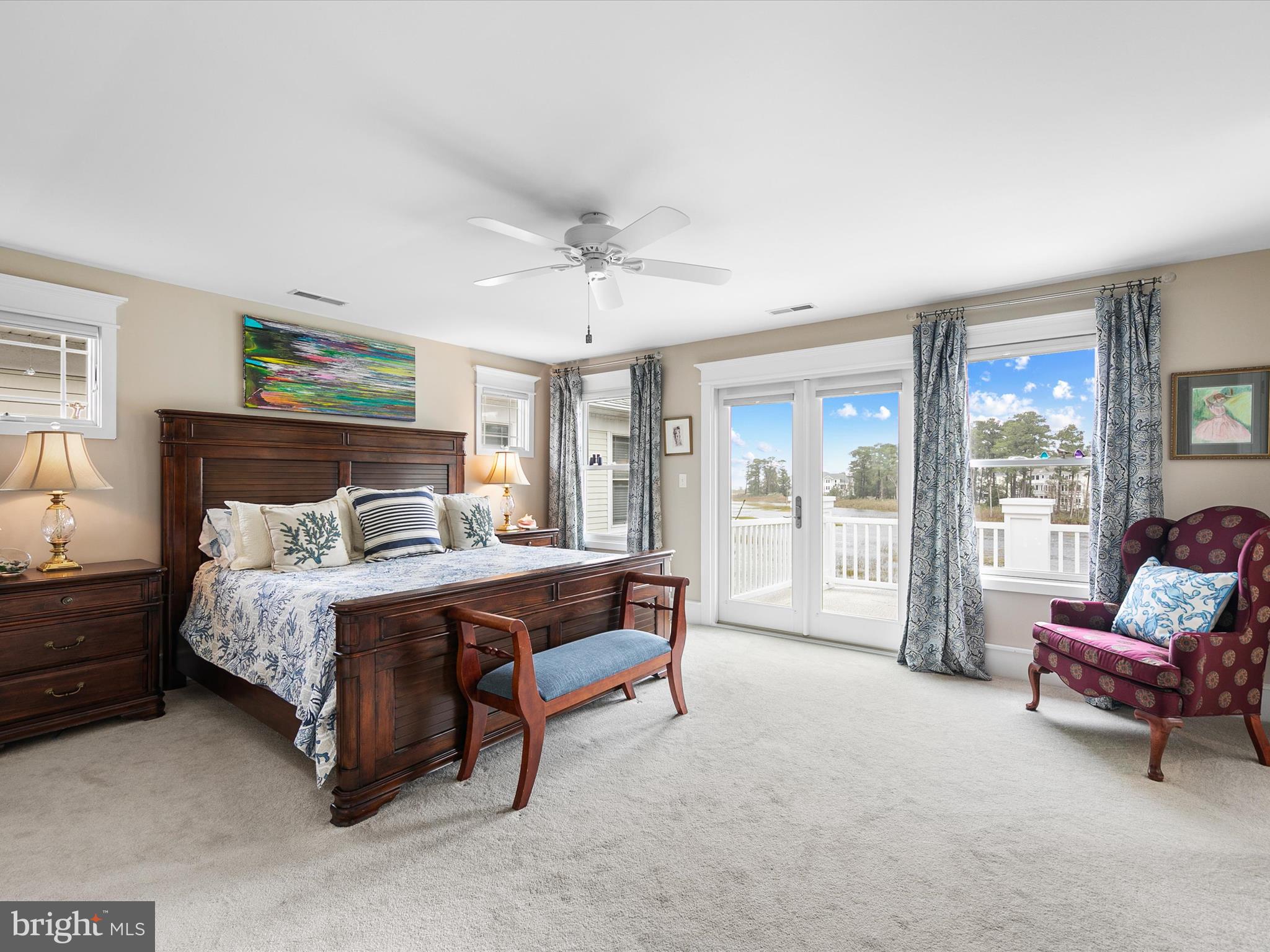 ELLIS POINT - Residential