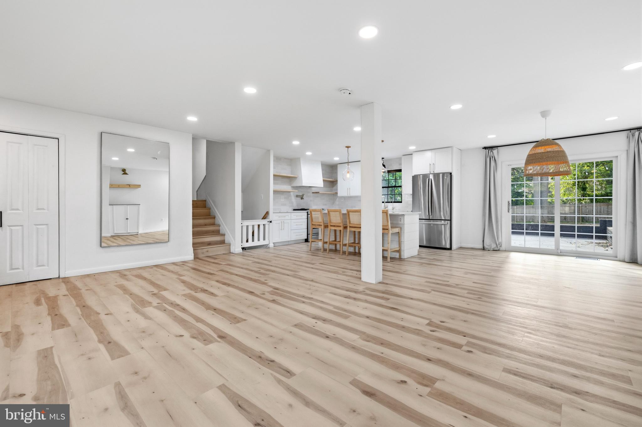 WILLOW GROVE - Residential