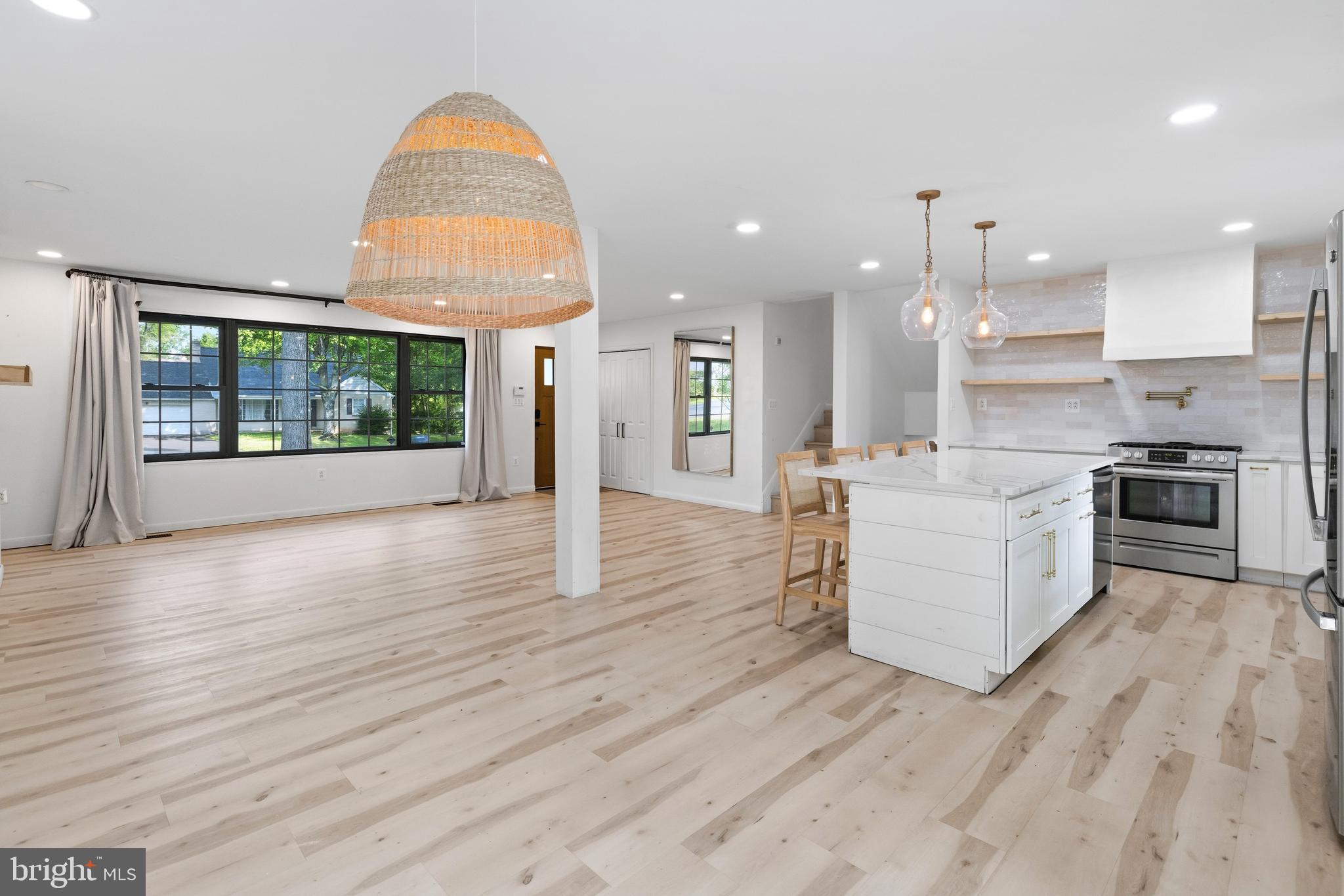 WILLOW GROVE - Residential