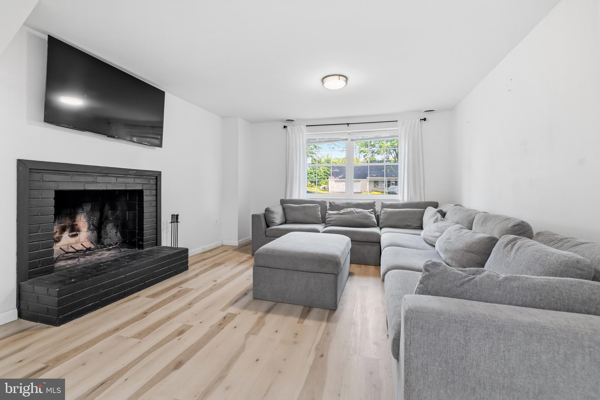 WILLOW GROVE - Residential