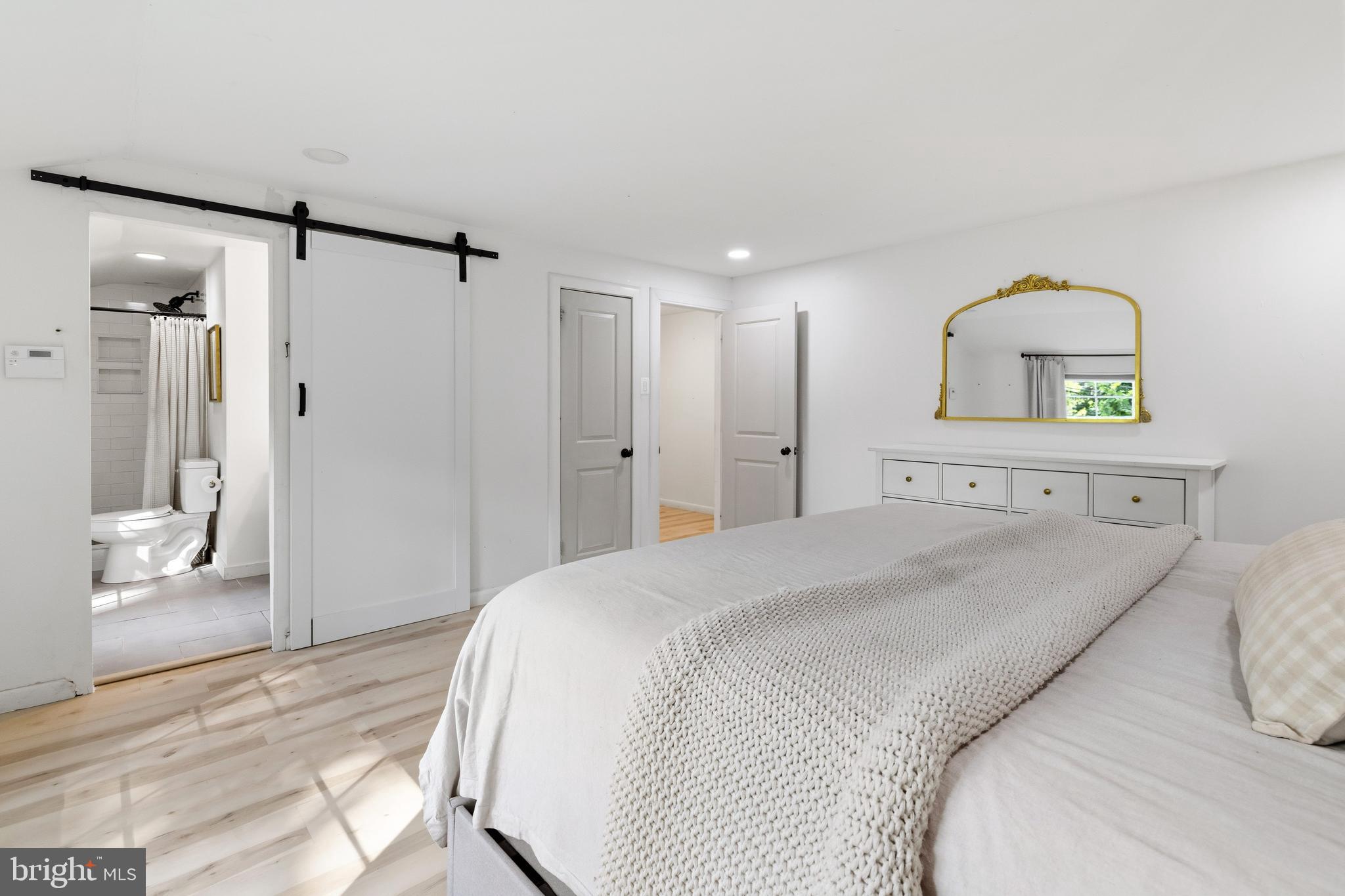 WILLOW GROVE - Residential