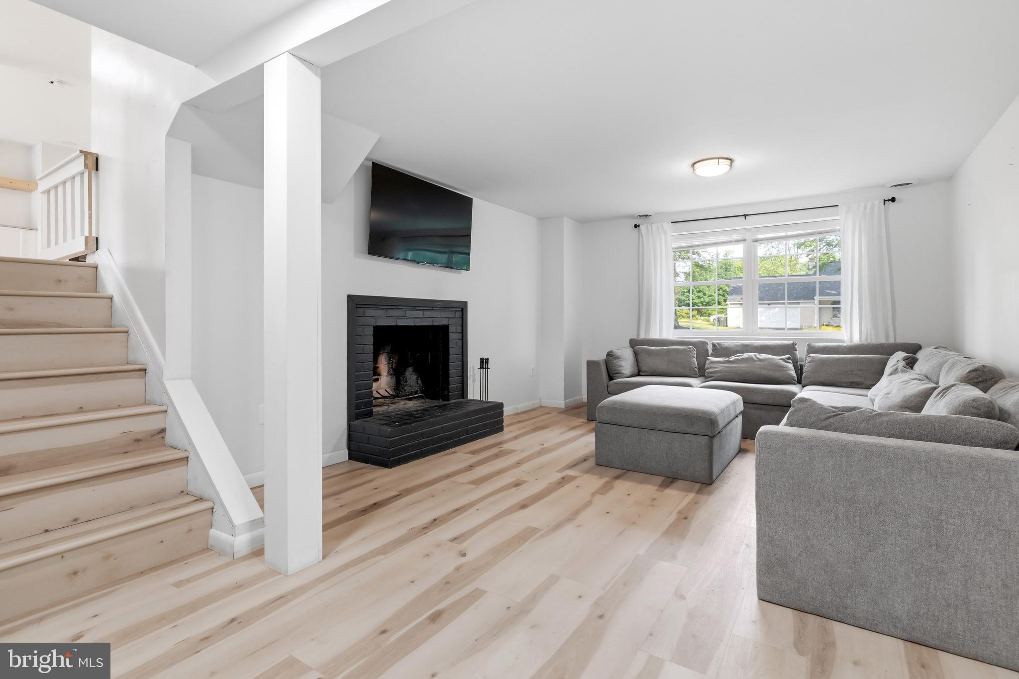 WILLOW GROVE - Residential