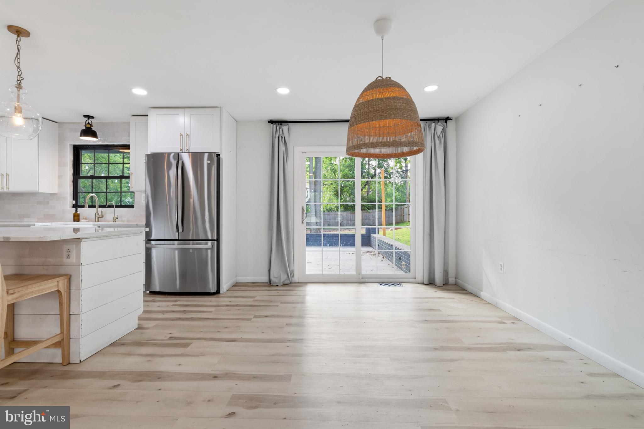 WILLOW GROVE - Residential