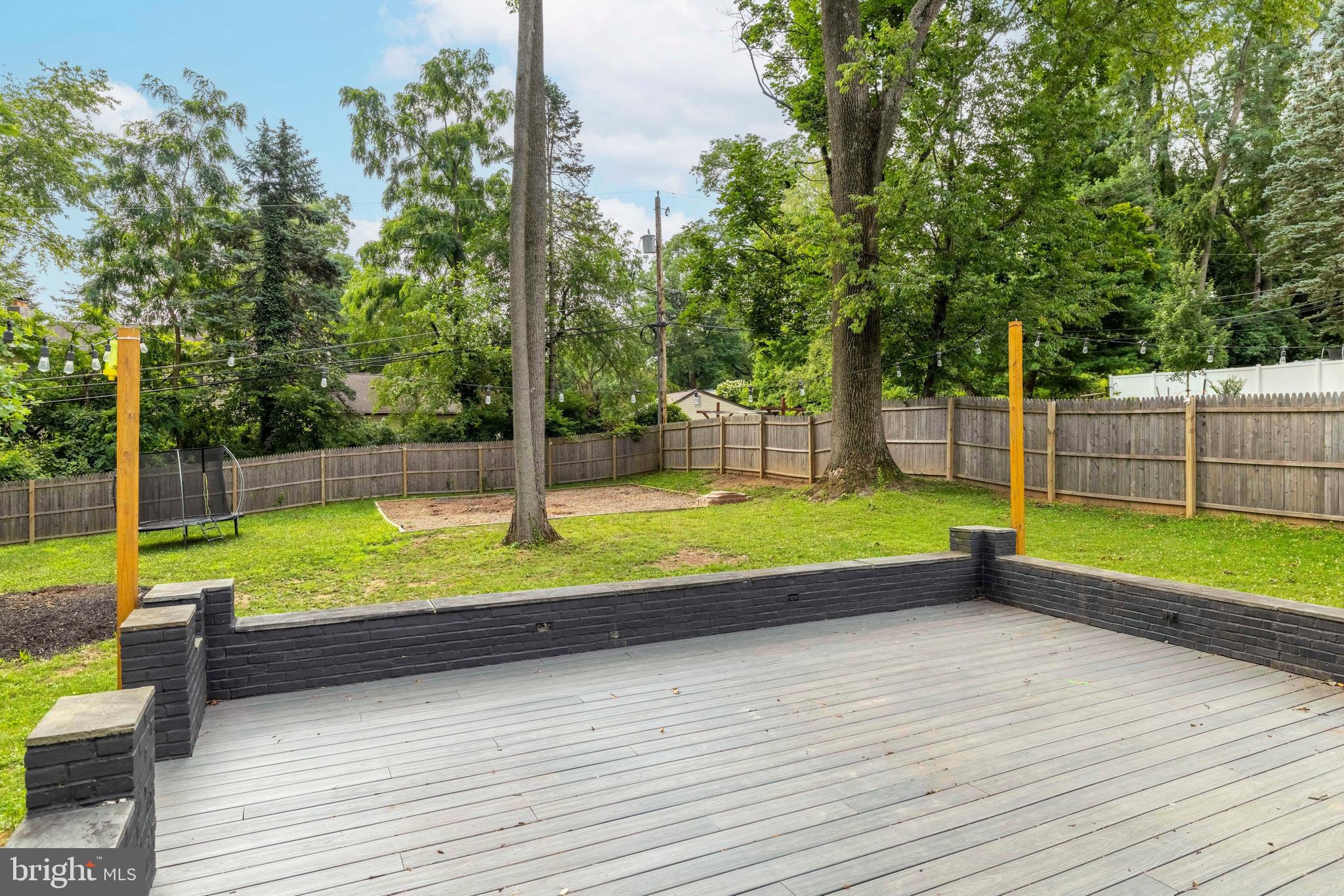 WILLOW GROVE - Residential