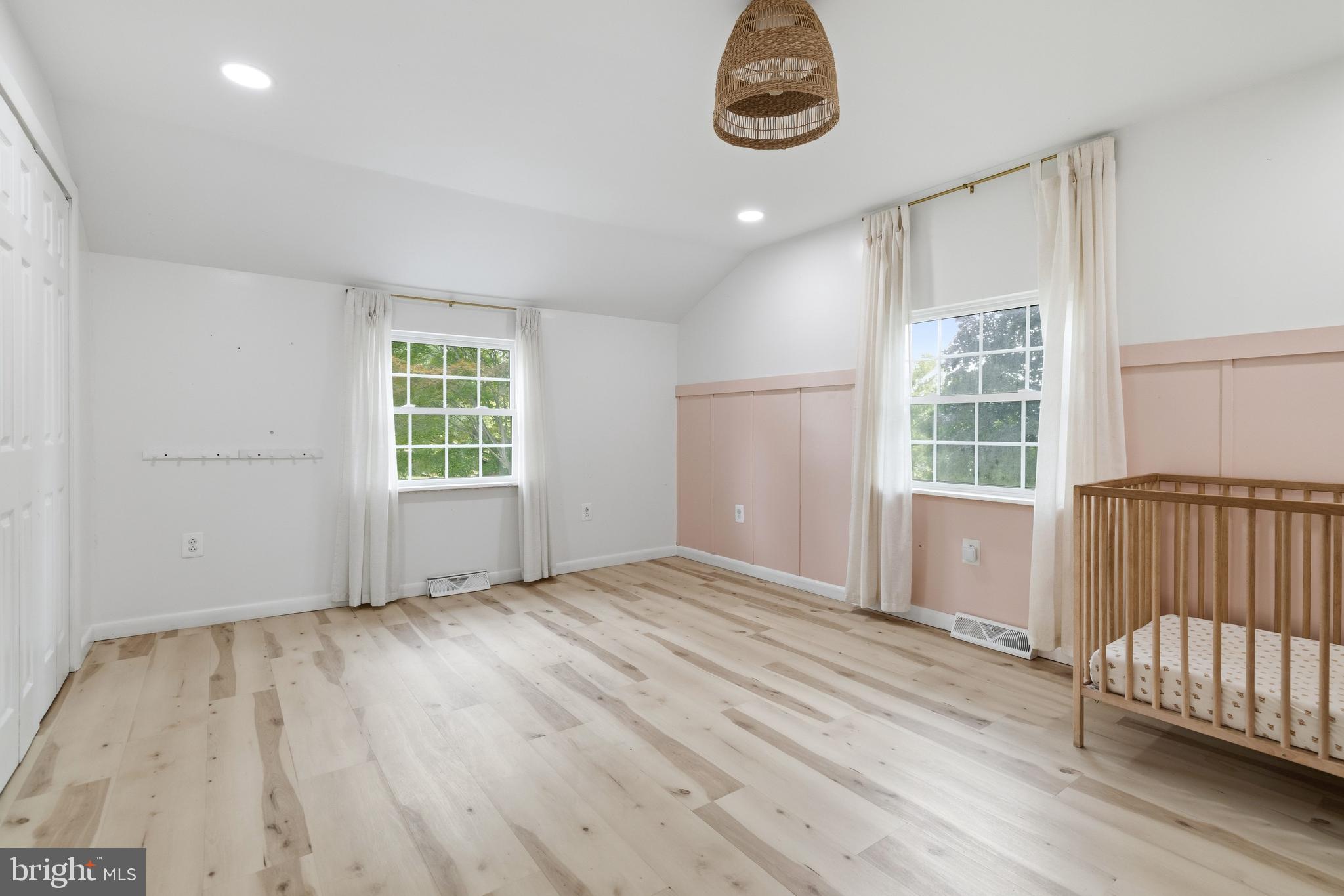 WILLOW GROVE - Residential