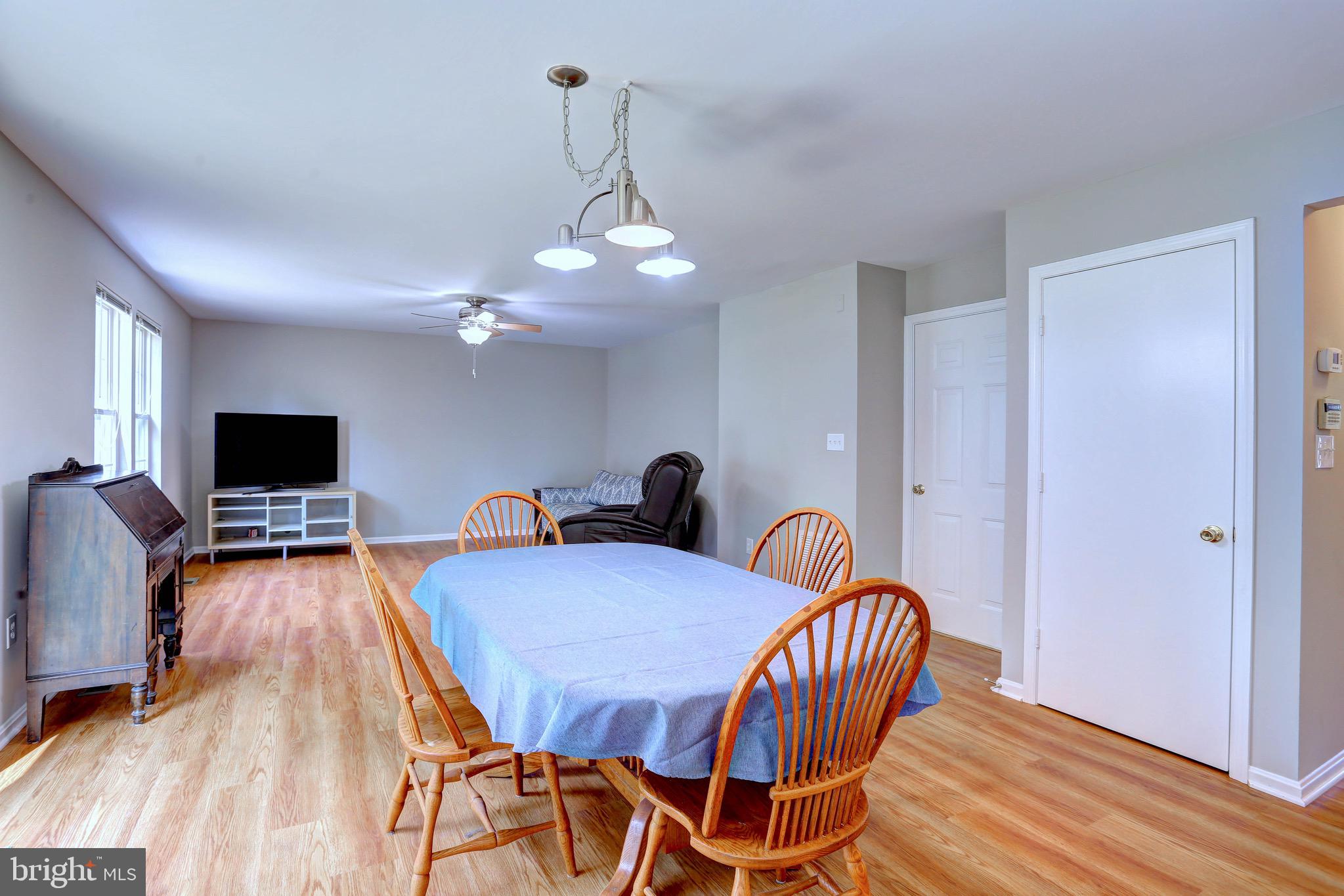 BLOOMSBURY - Residential