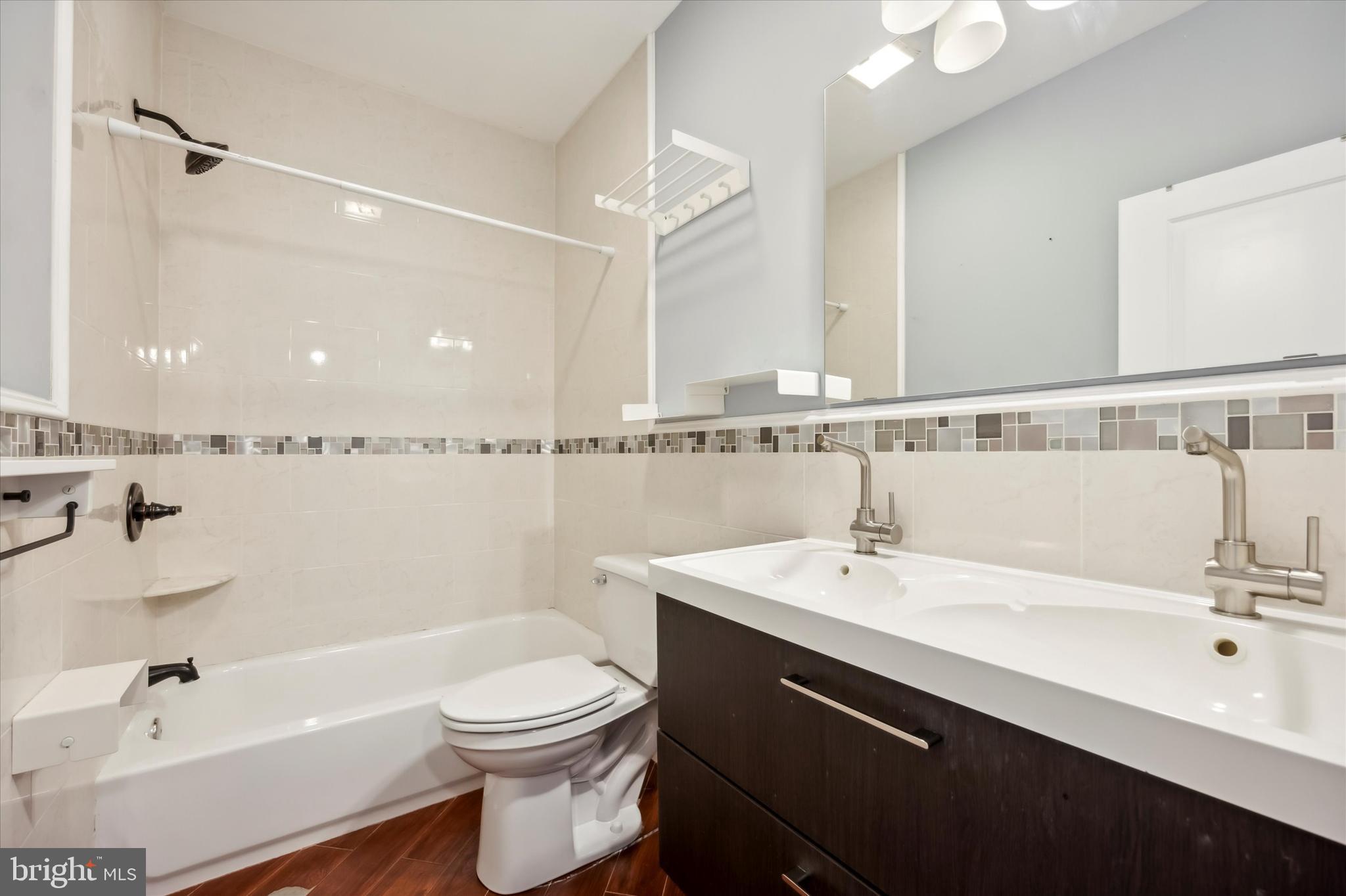 POINT BREEZE - Residential Lease