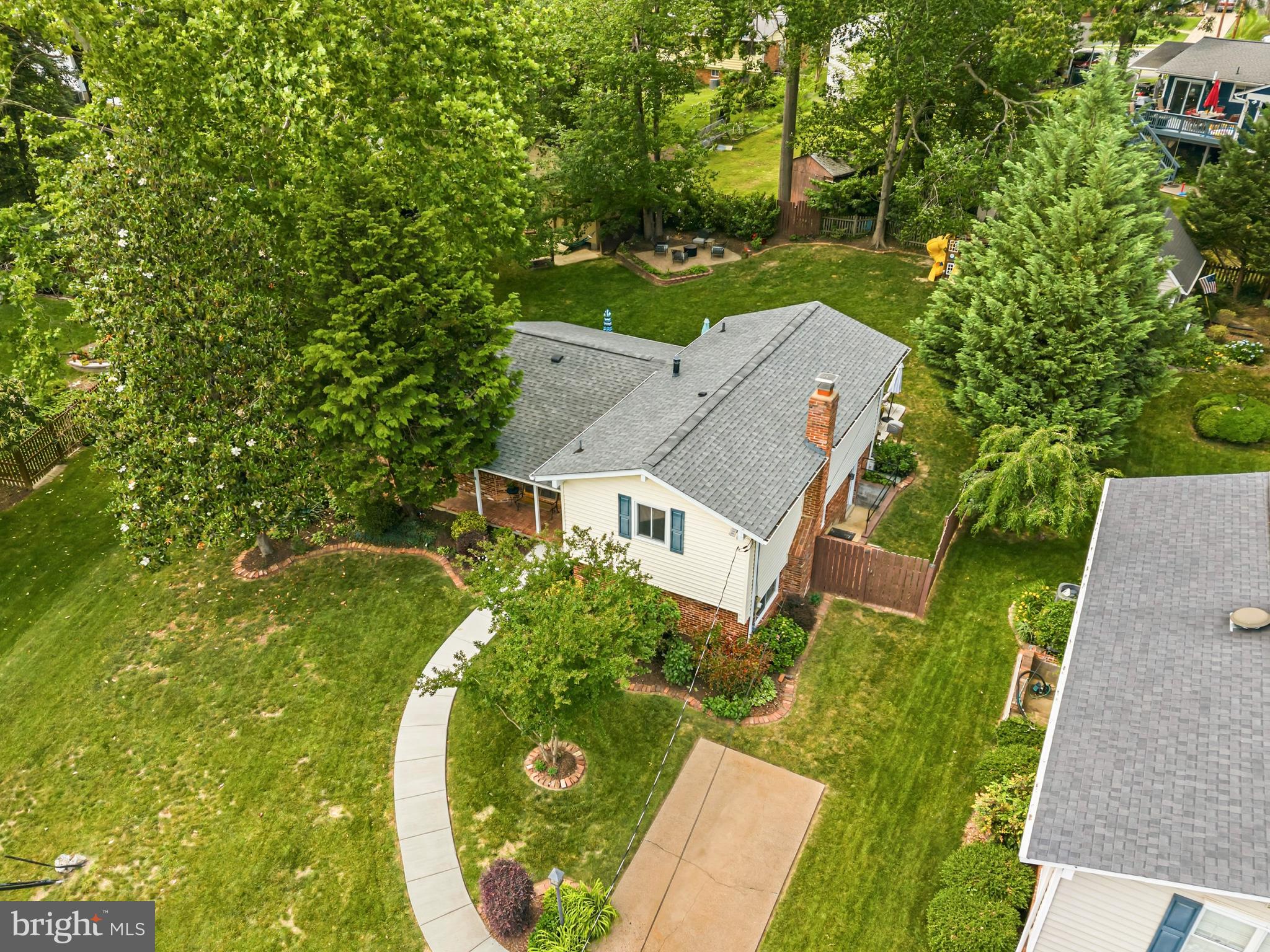 MAPLE HILL - Residential
