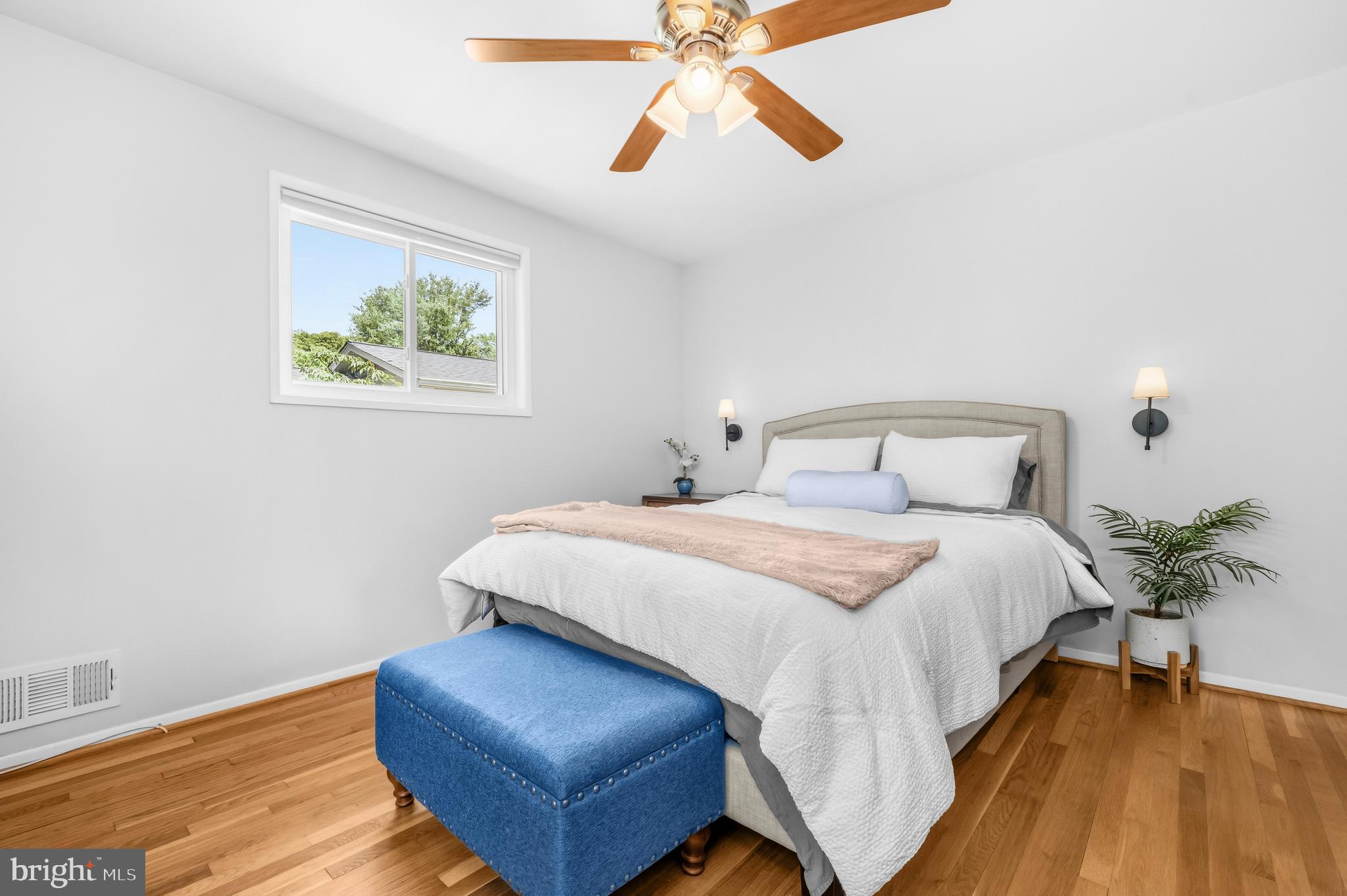 MAPLE HILL - Residential