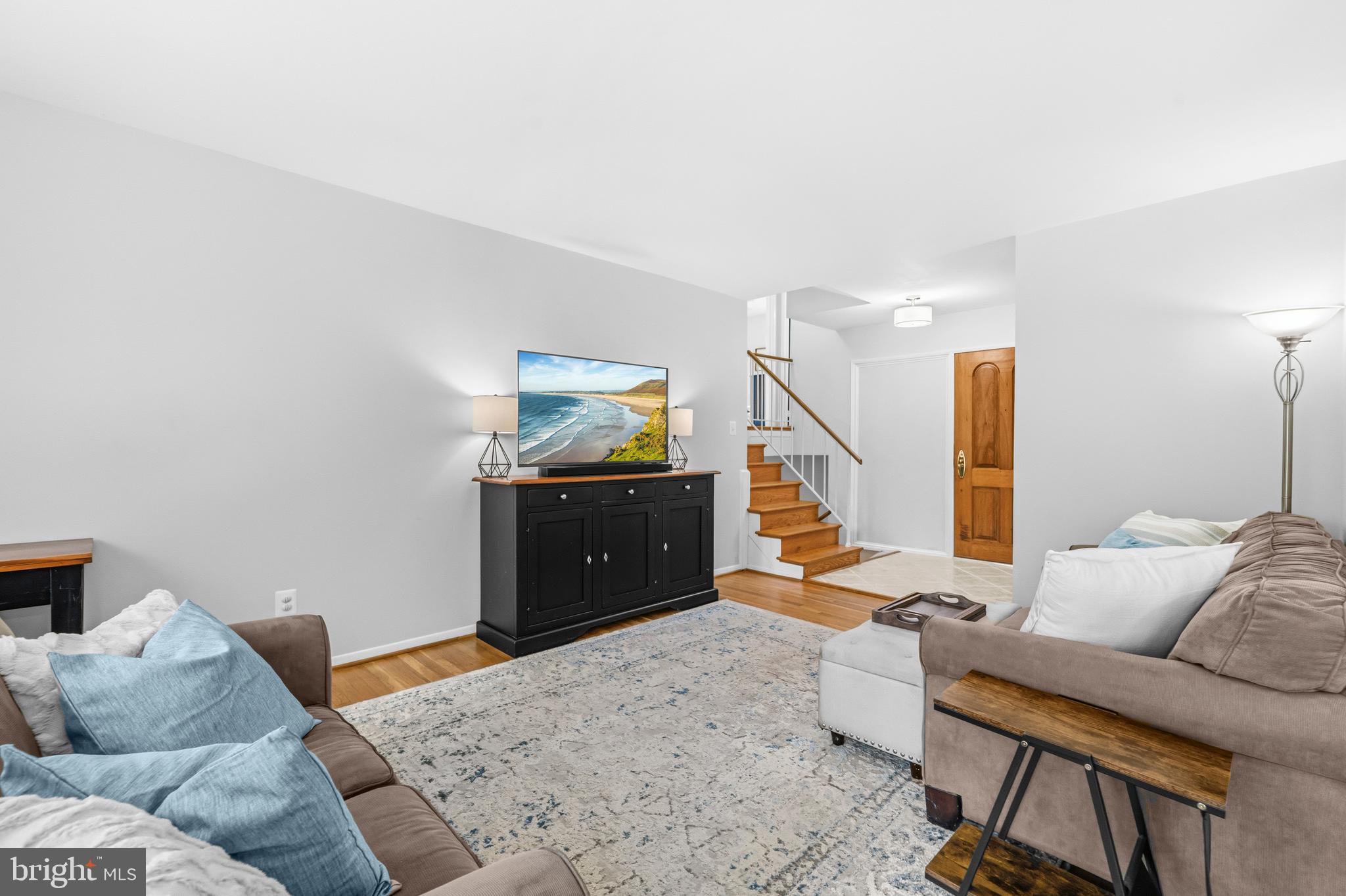 MAPLE HILL - Residential