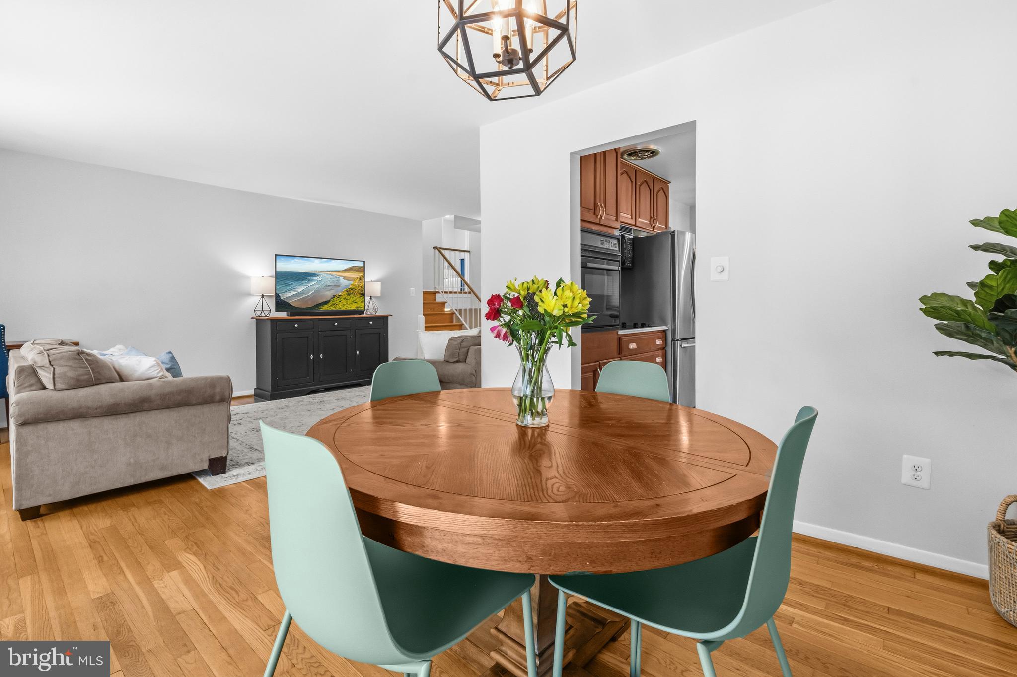 MAPLE HILL - Residential