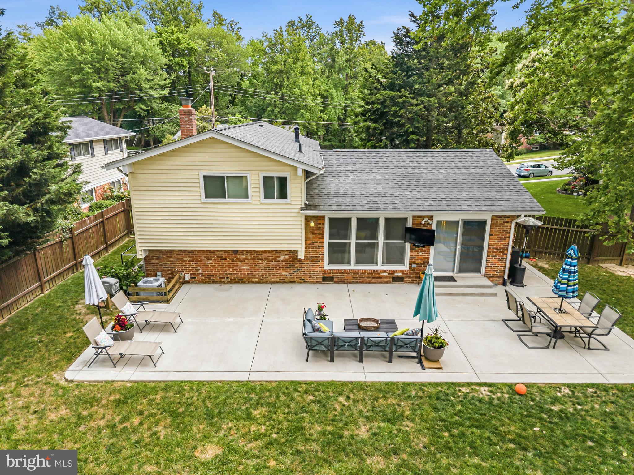MAPLE HILL - Residential