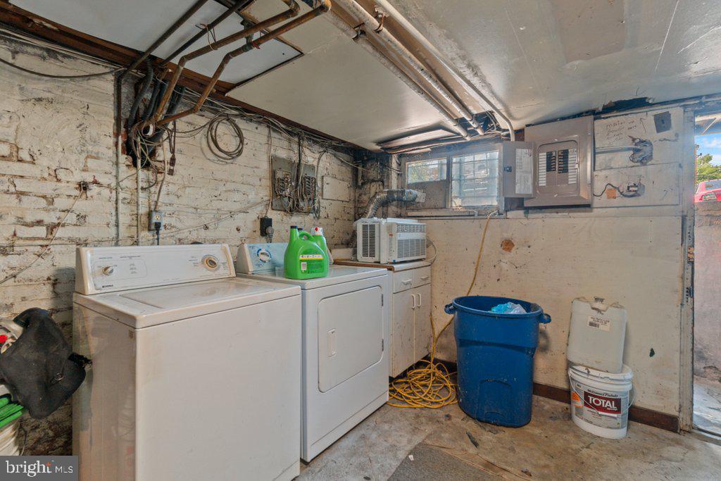 CHARLES VILLAGE - Commercial Sale