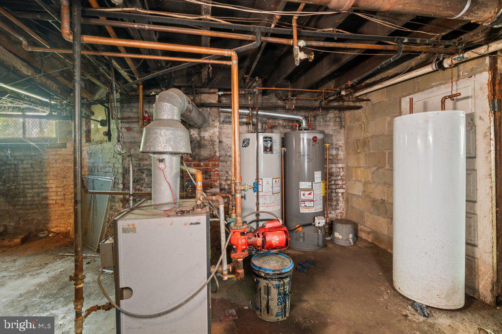 CHARLES VILLAGE - Commercial Sale
